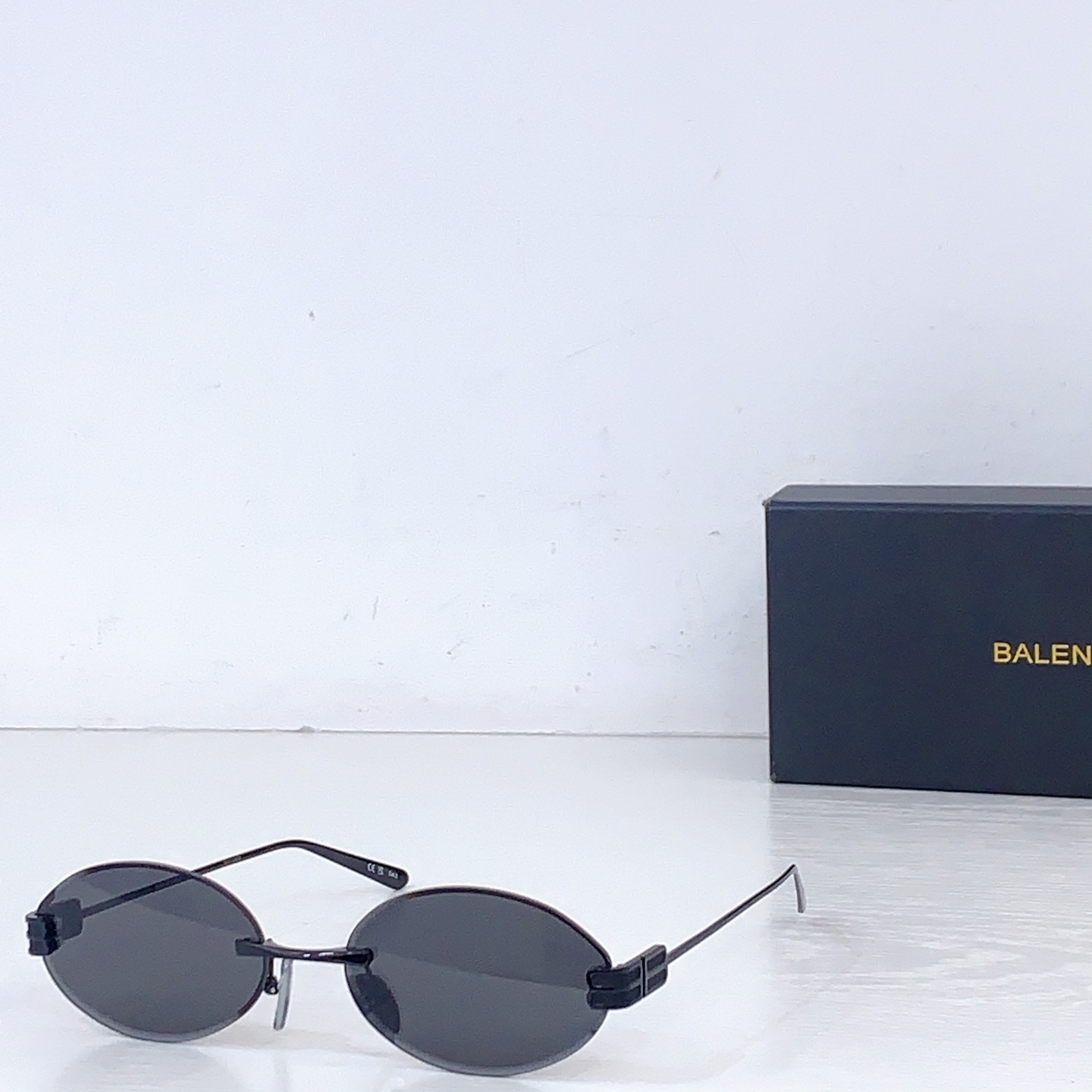 Balenciaga BALENCIAG*巴黎*世家 MODEL：BB0812S SIZE：55口18-145
