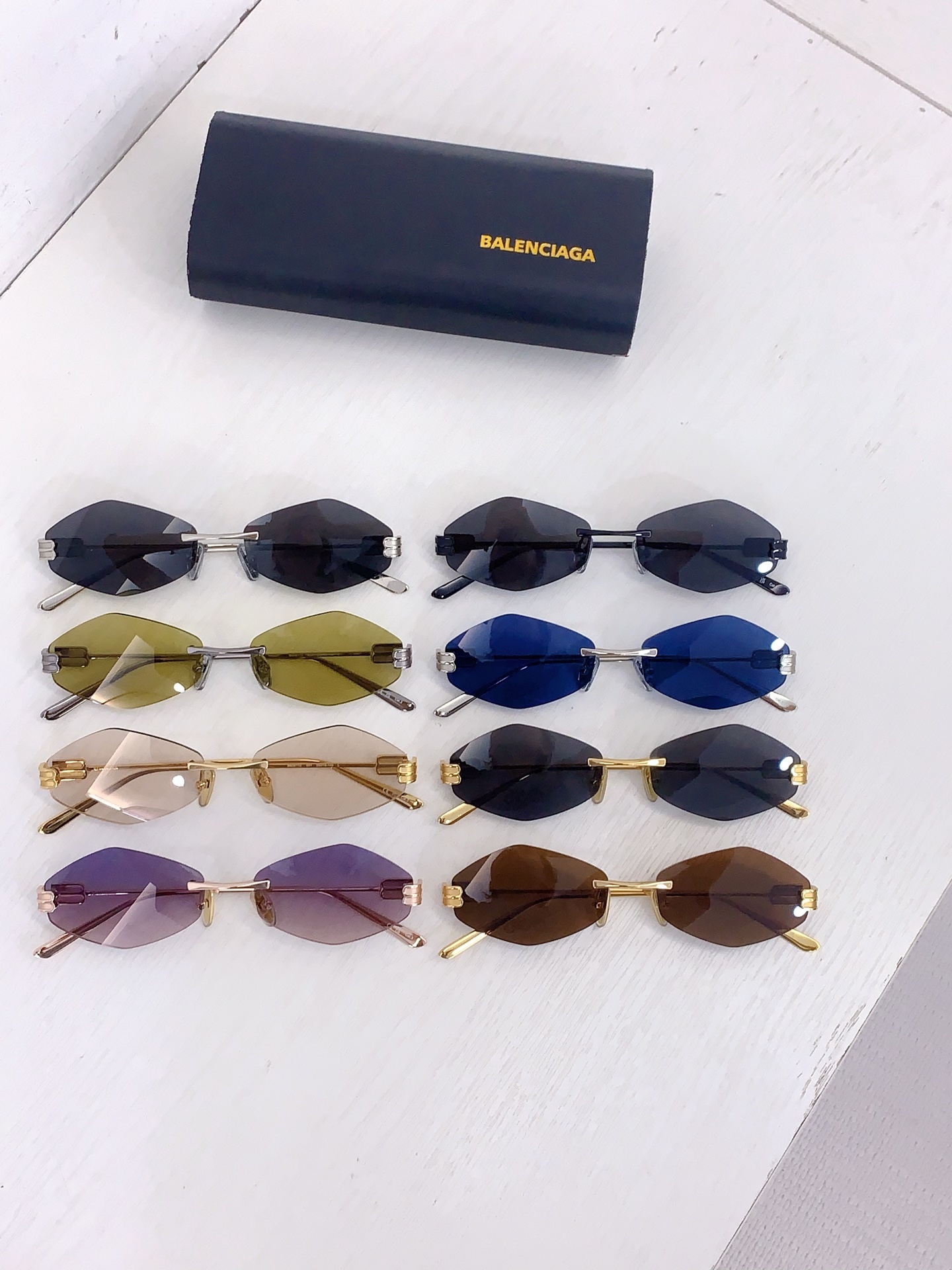 Balenciaga BALENCIAG*巴黎*世家 MODEL：BB0811S SIZE：59口18-145