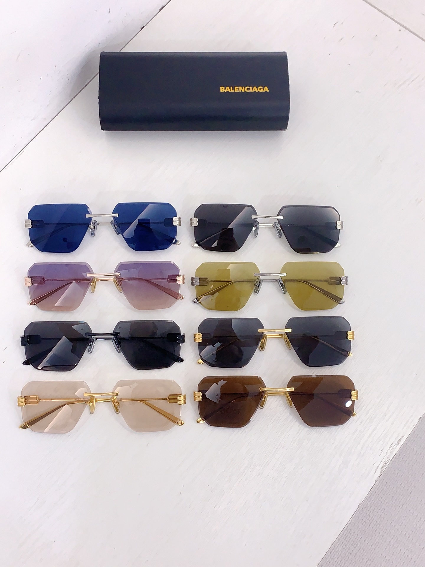 Balenciaga BALENCIAG*巴黎*世家 MODEL：BB0810S SIZE：60口18-145