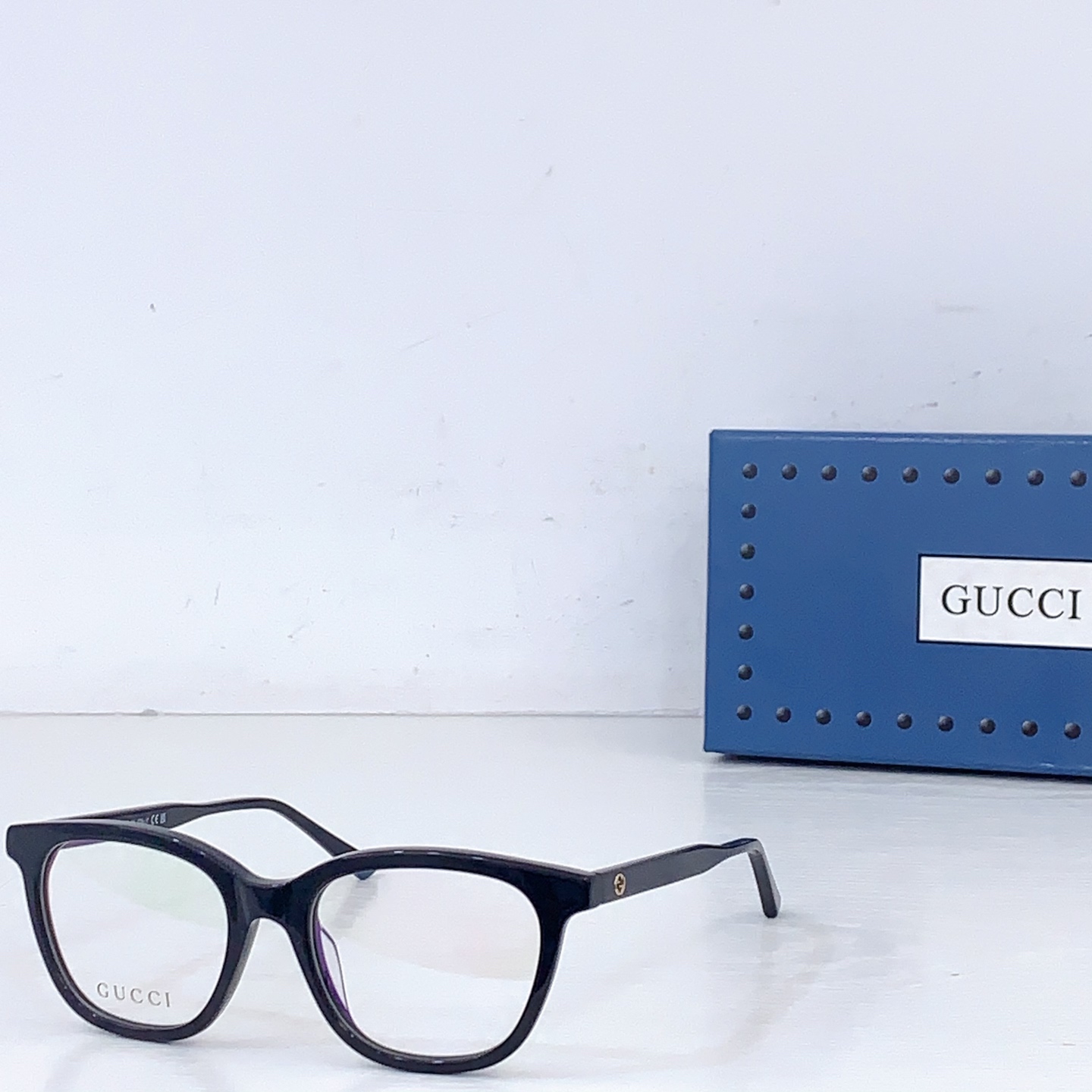 Gucci GUCC*