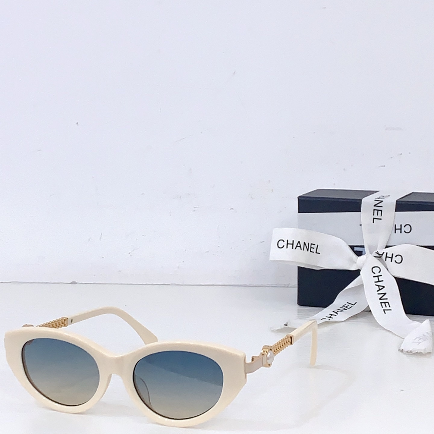 Chanel CHANEL