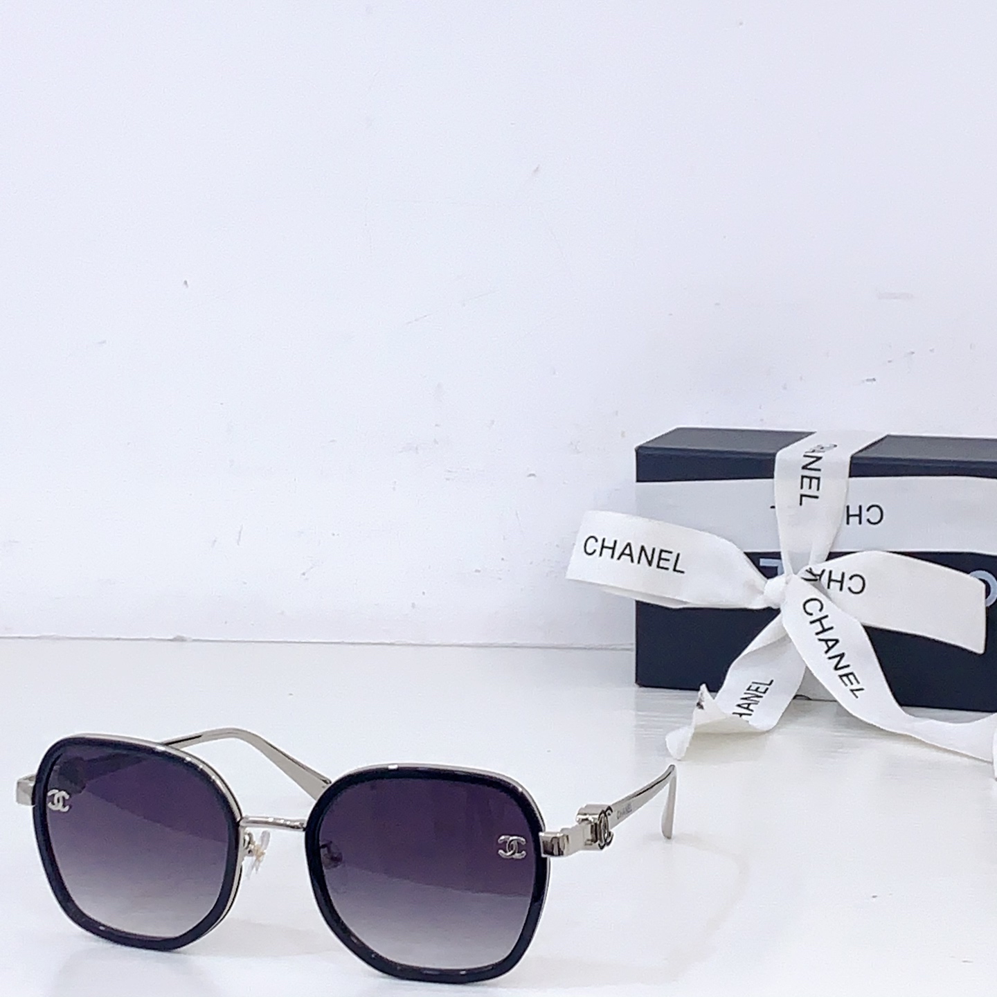 Chanel CHANE*