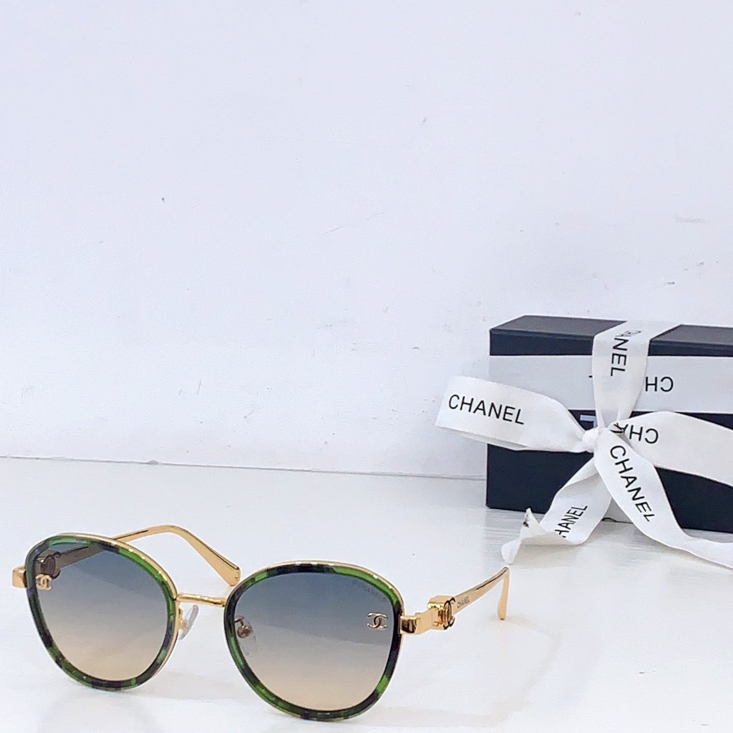 Chanel CHANE*