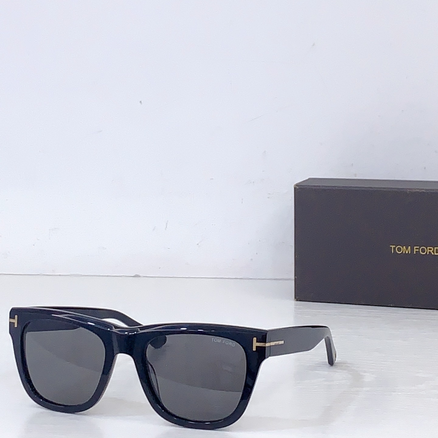 Tom Ford 𝑻𝒐𝒎 𝑭𝒐𝒓*