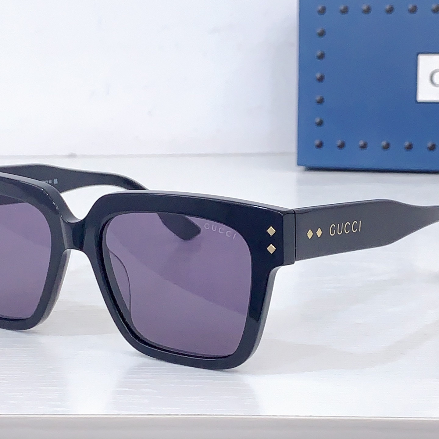 Gucci GUCC*