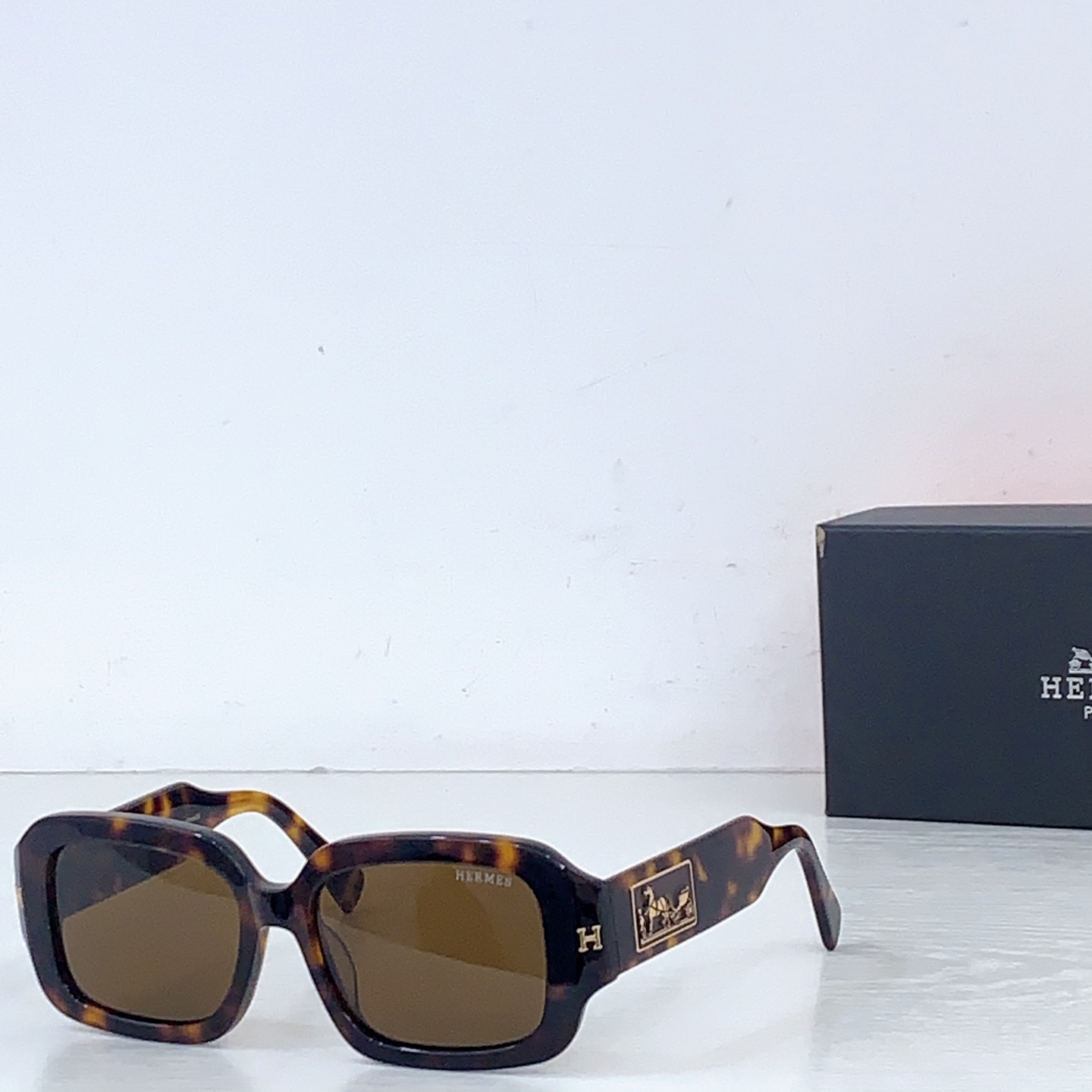 Hermès HERME*
