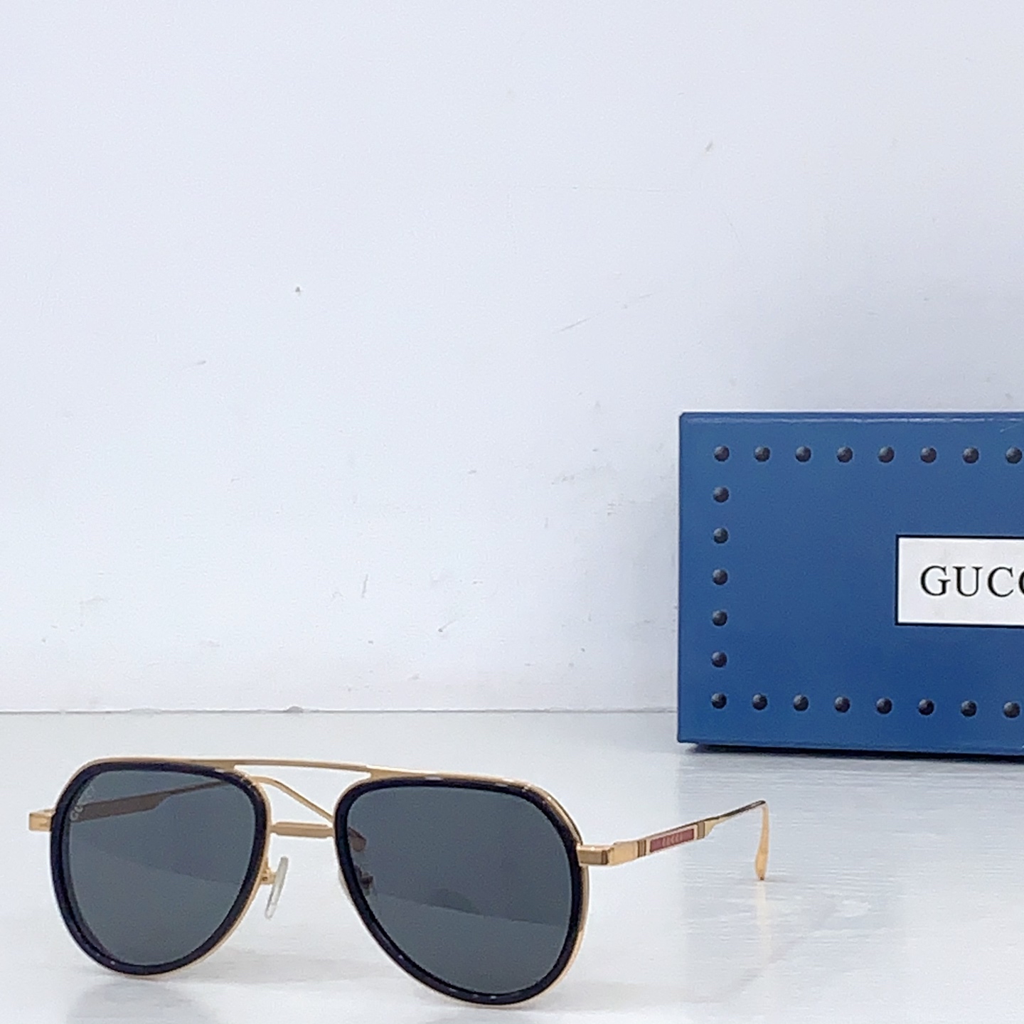 Gucci GUCC*
