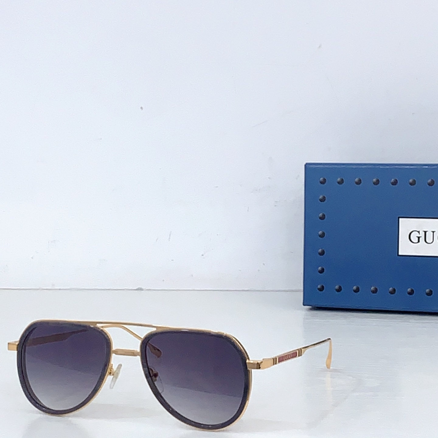 Gucci GUCC*