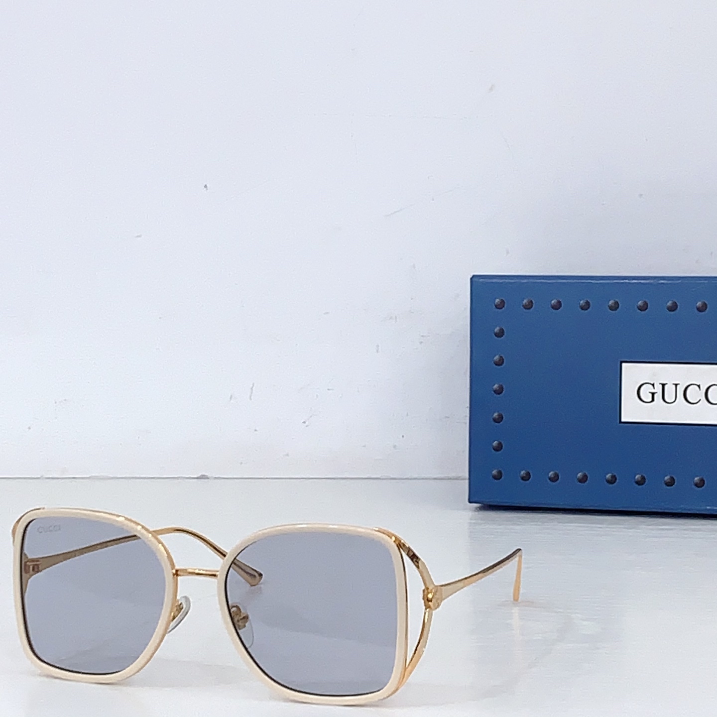 Gucci GUCC*