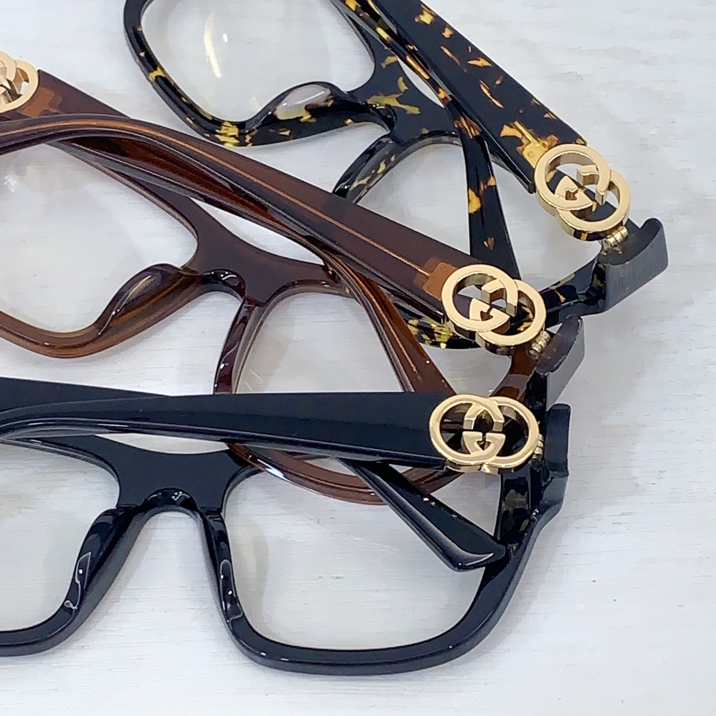 Gucci GUCCI* MODEL：GG2124O
