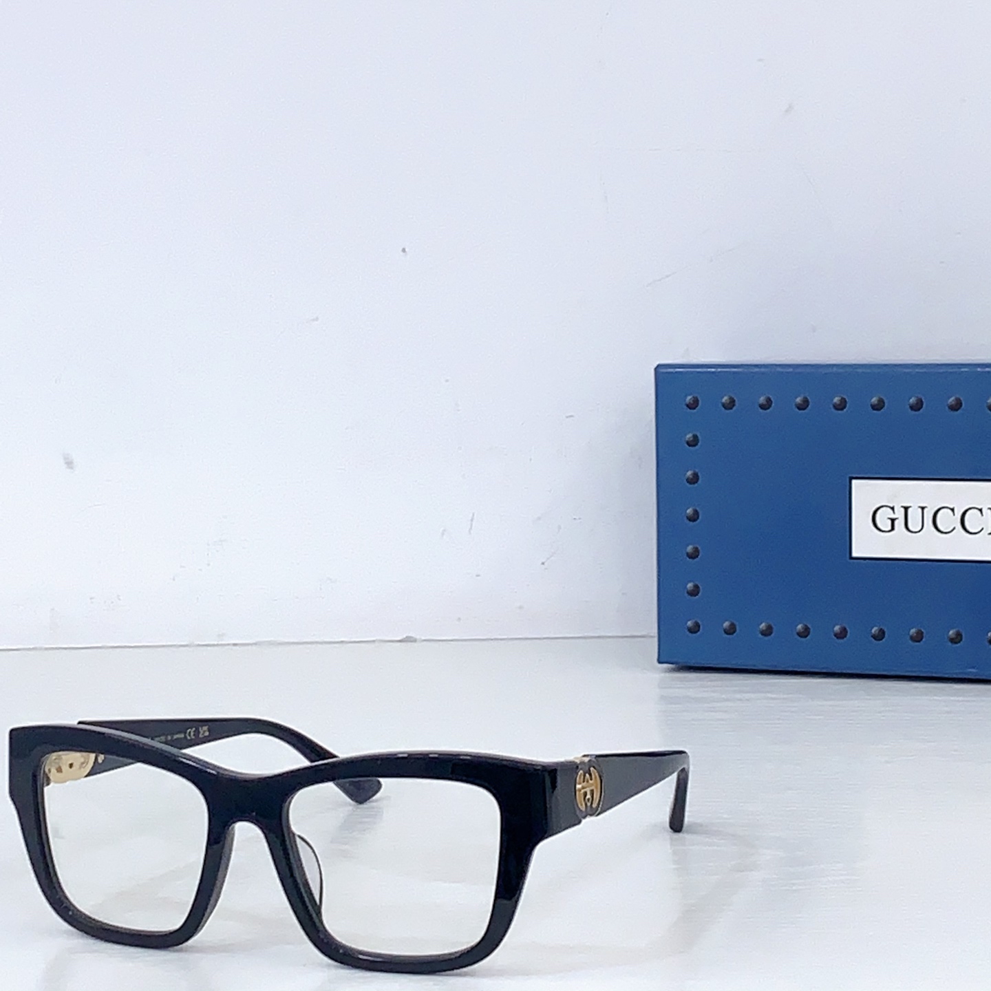 Gucci GUCCI* MODEL：GG2124O