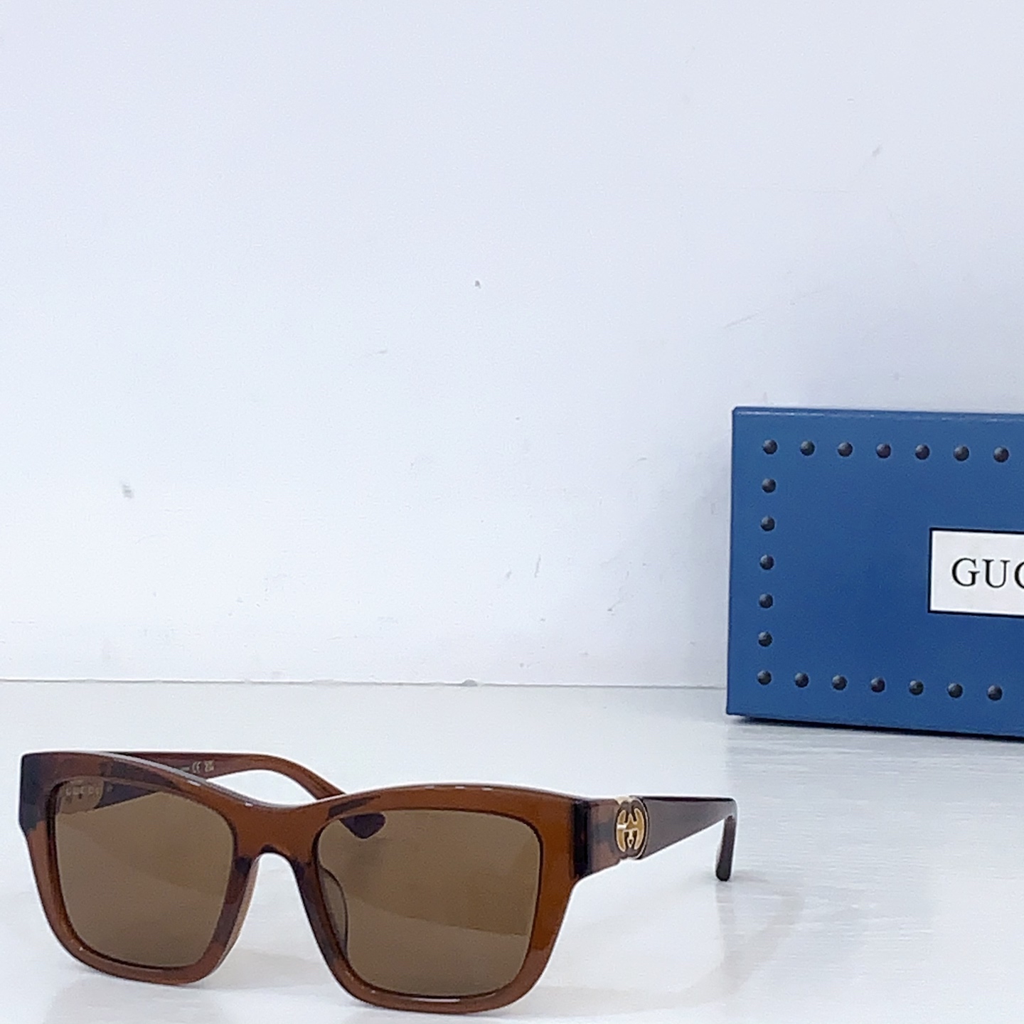 Gucci GUCCI* MODEL：GG2124O