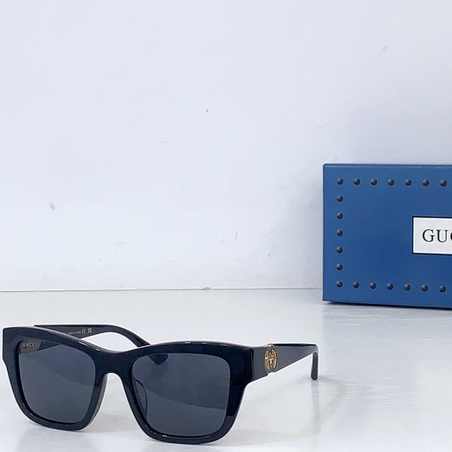 Gucci GUCCI* MODEL：GG2124O