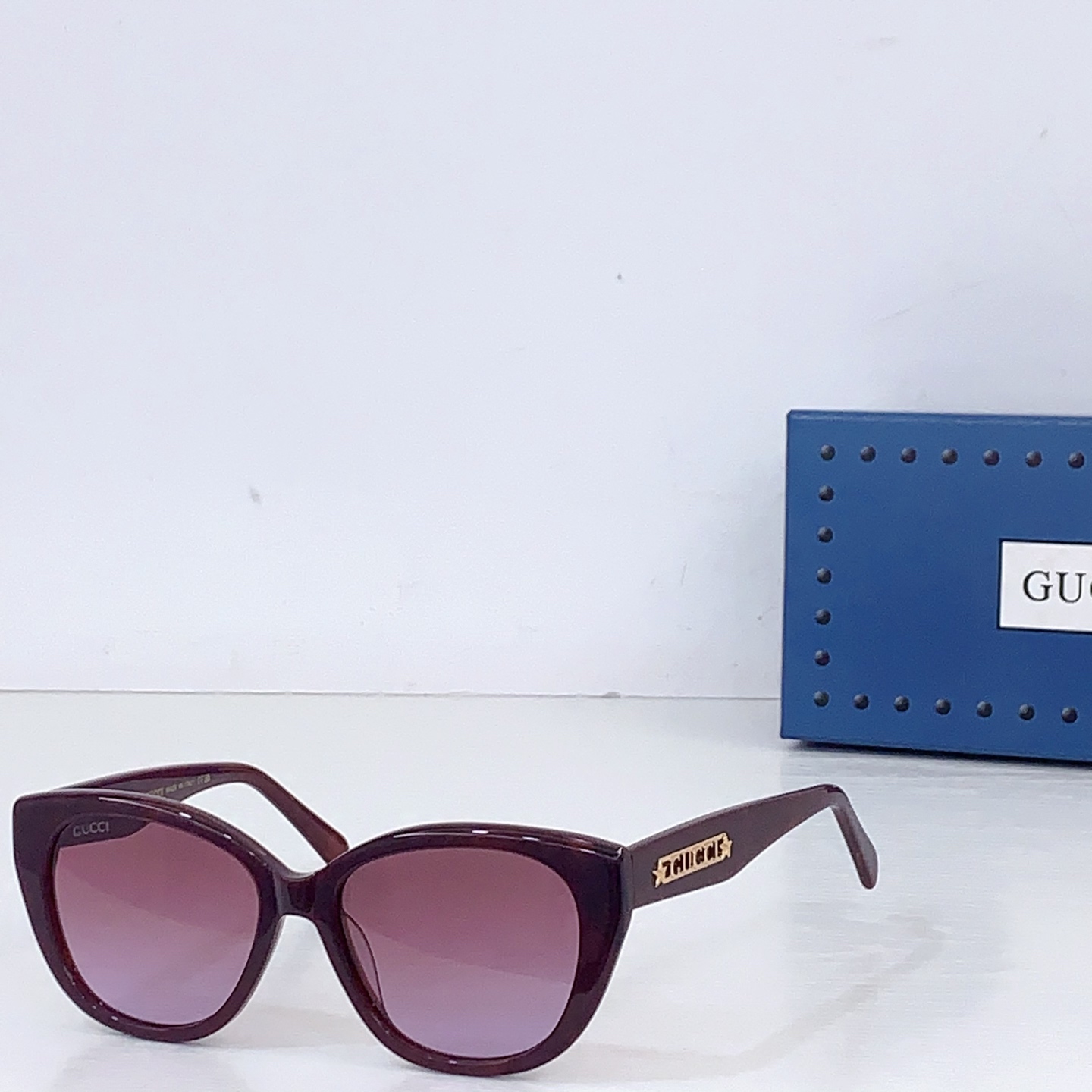 Gucci GUCC*