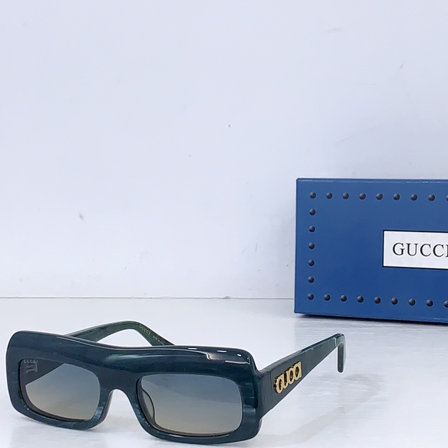 Gucci GUCC*