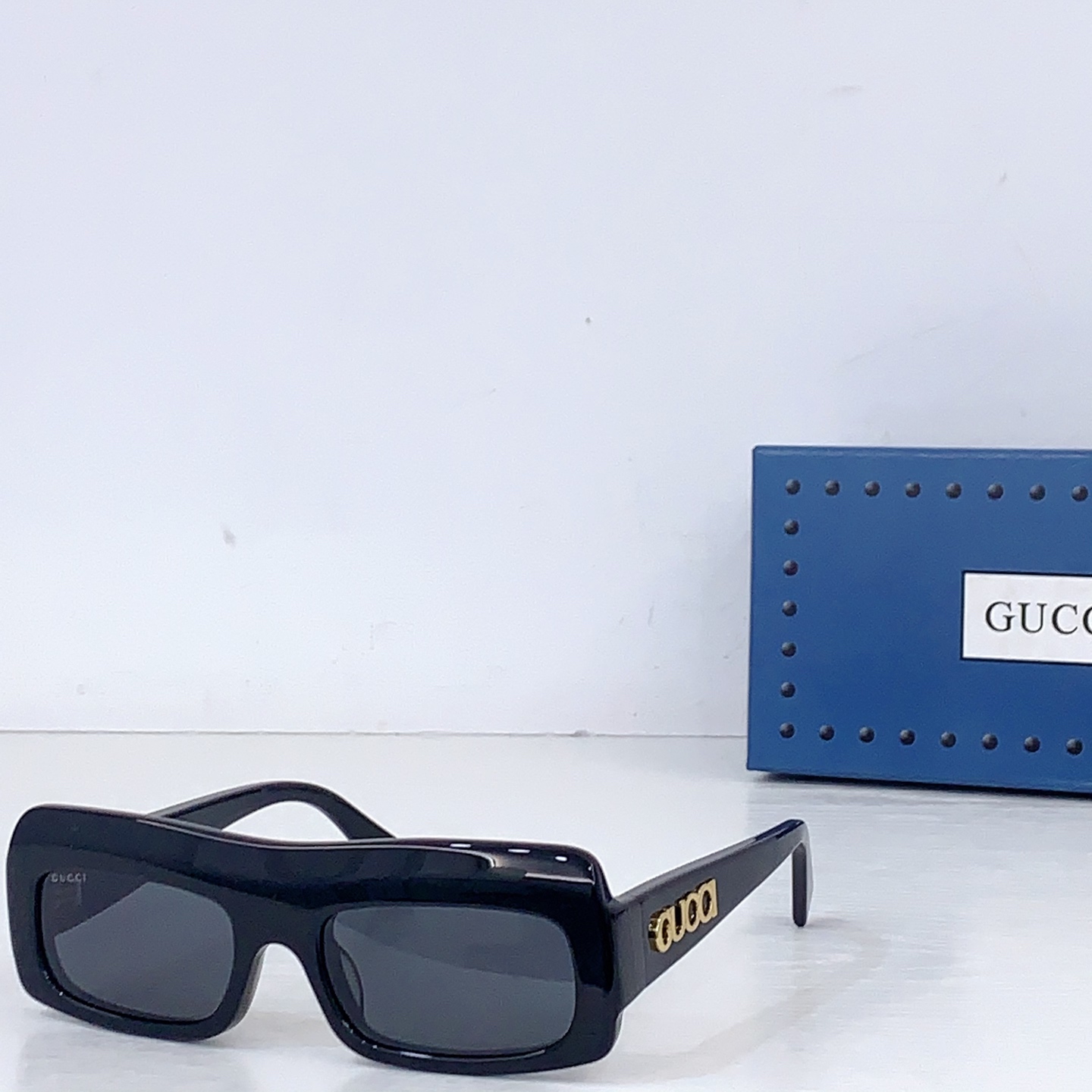 Gucci GUCC*