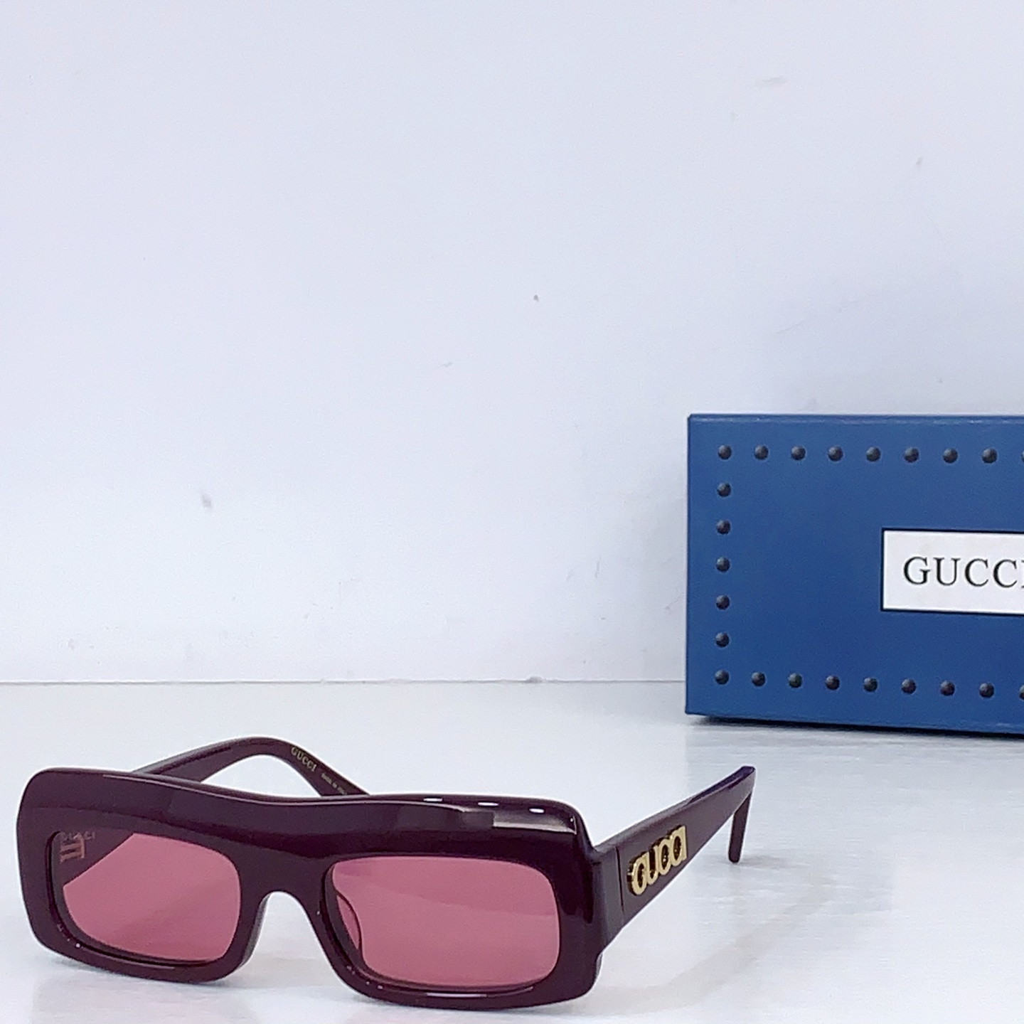 Gucci GUCC*
