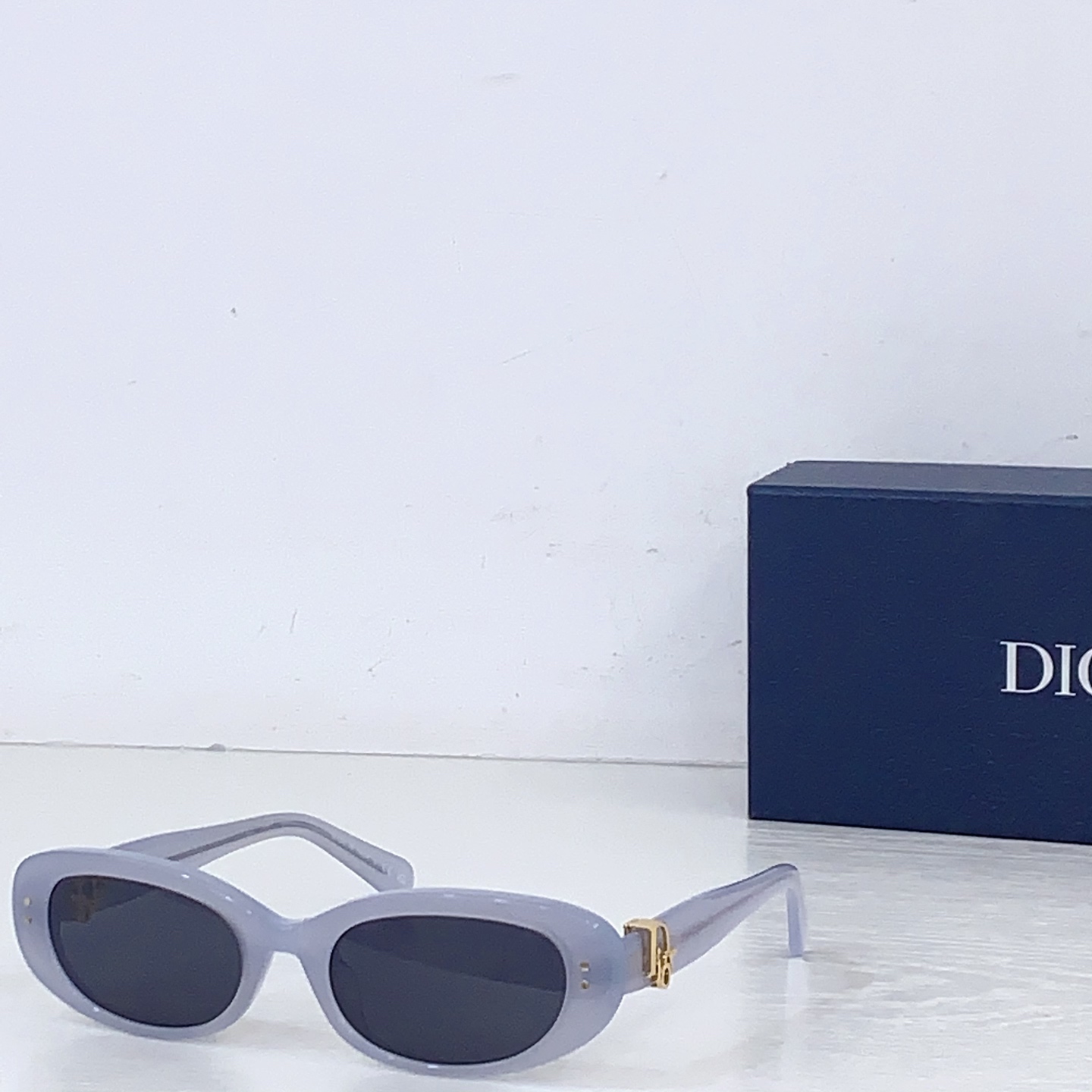 Dior DIO*