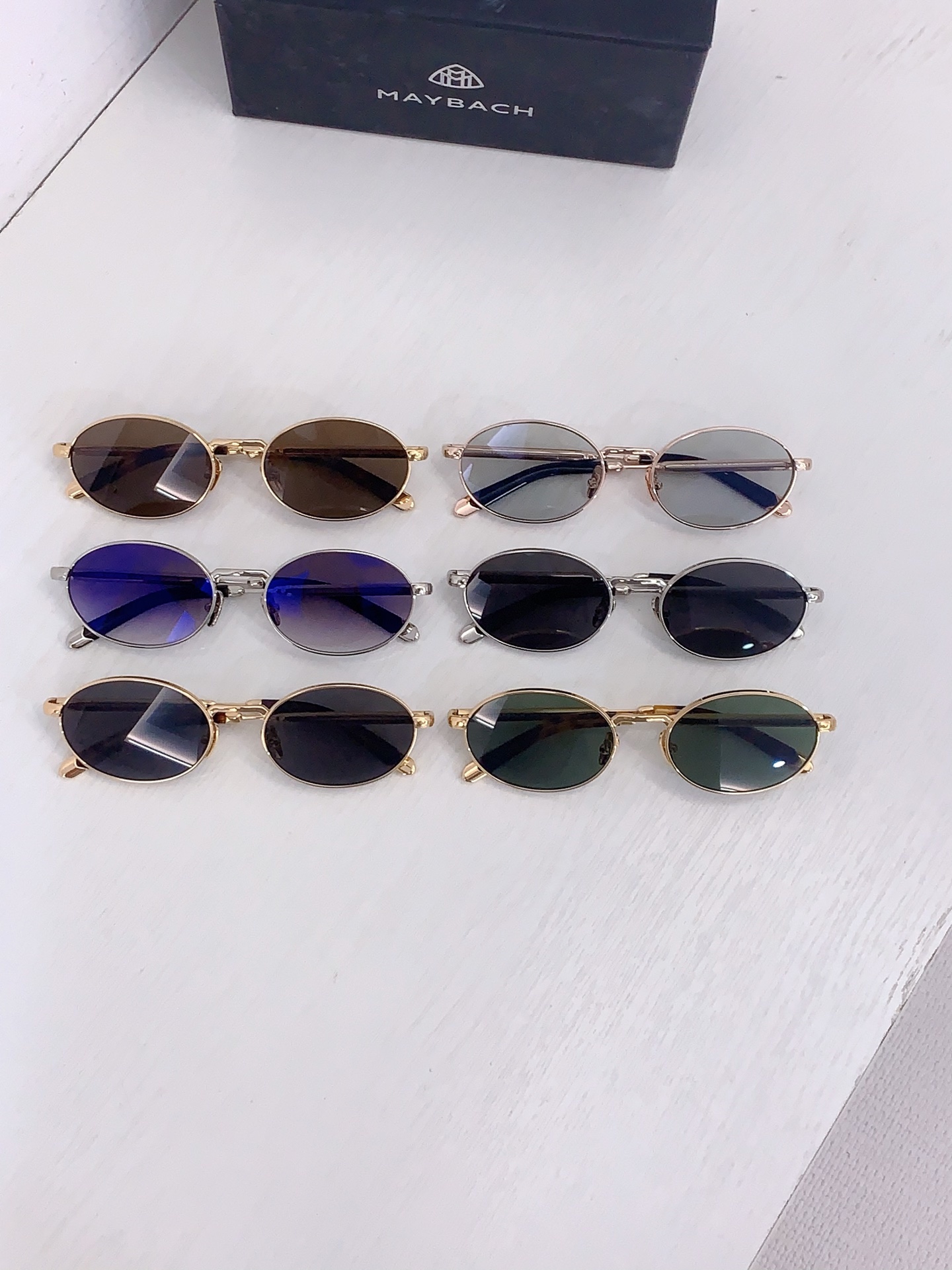 Unknown MAYBACH迈巴赫 THE BOULEVARD SIZE：54口19-145