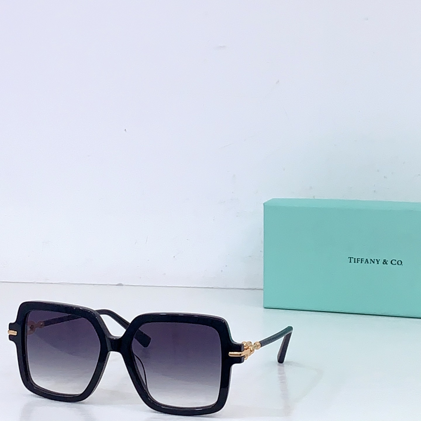Tiffany & Co. Tiffany&C*