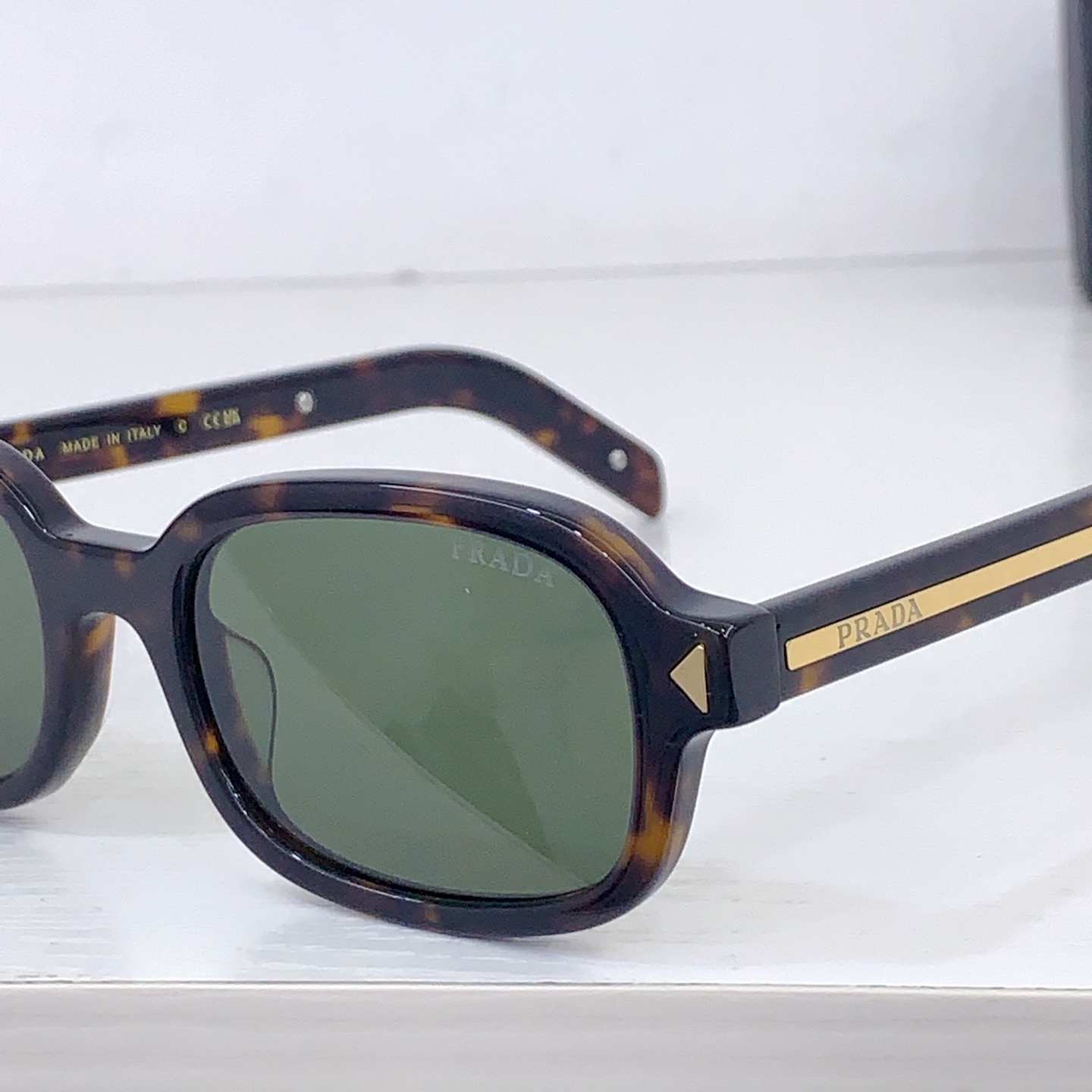 Prada PRADA*MODEL：PR 2201S