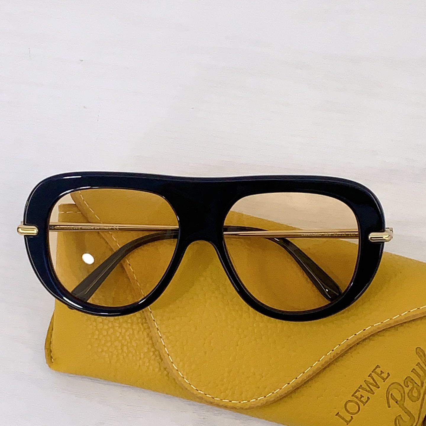 Loewe LOEWE*