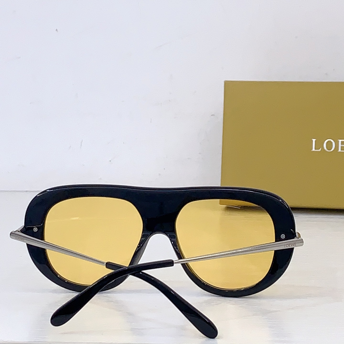 Loewe LOEWE*