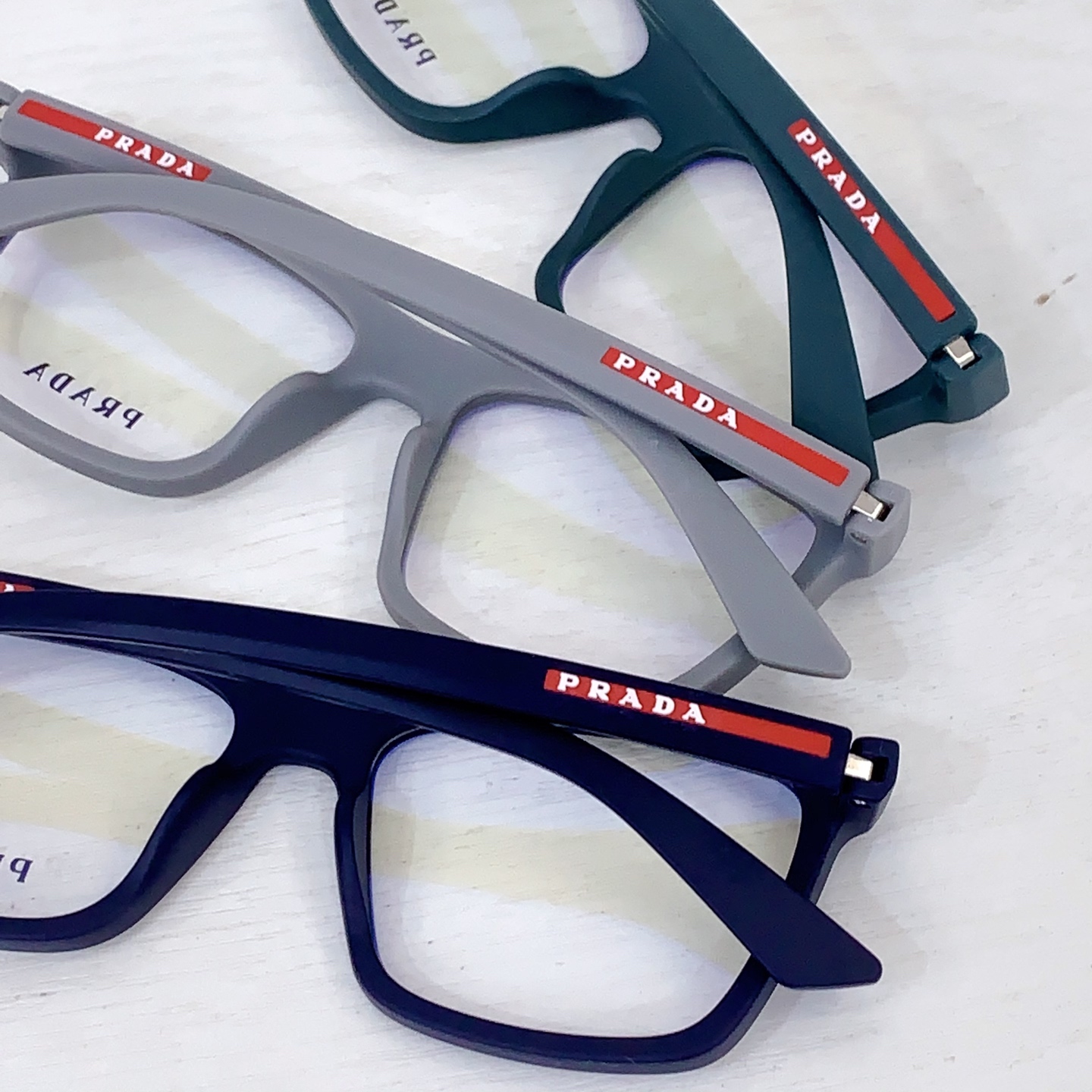 Prada PRAD*