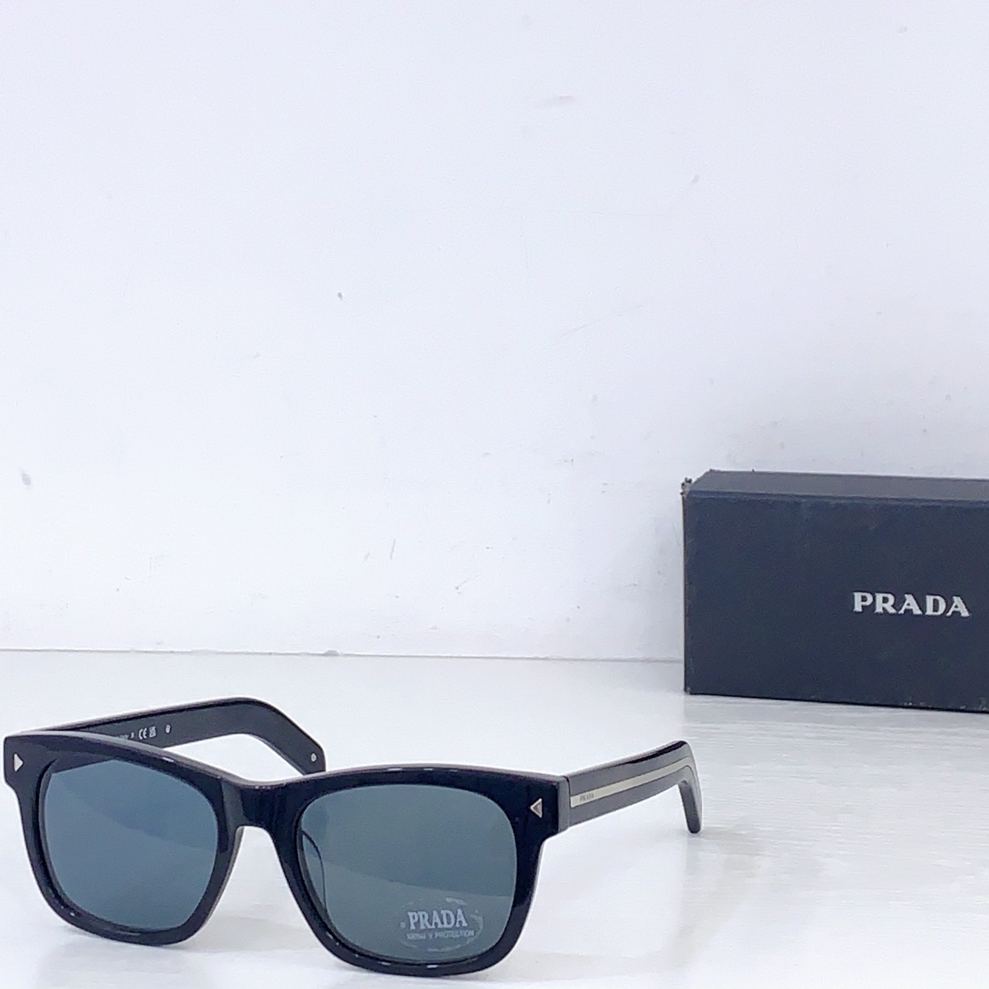 Prada PRAD*