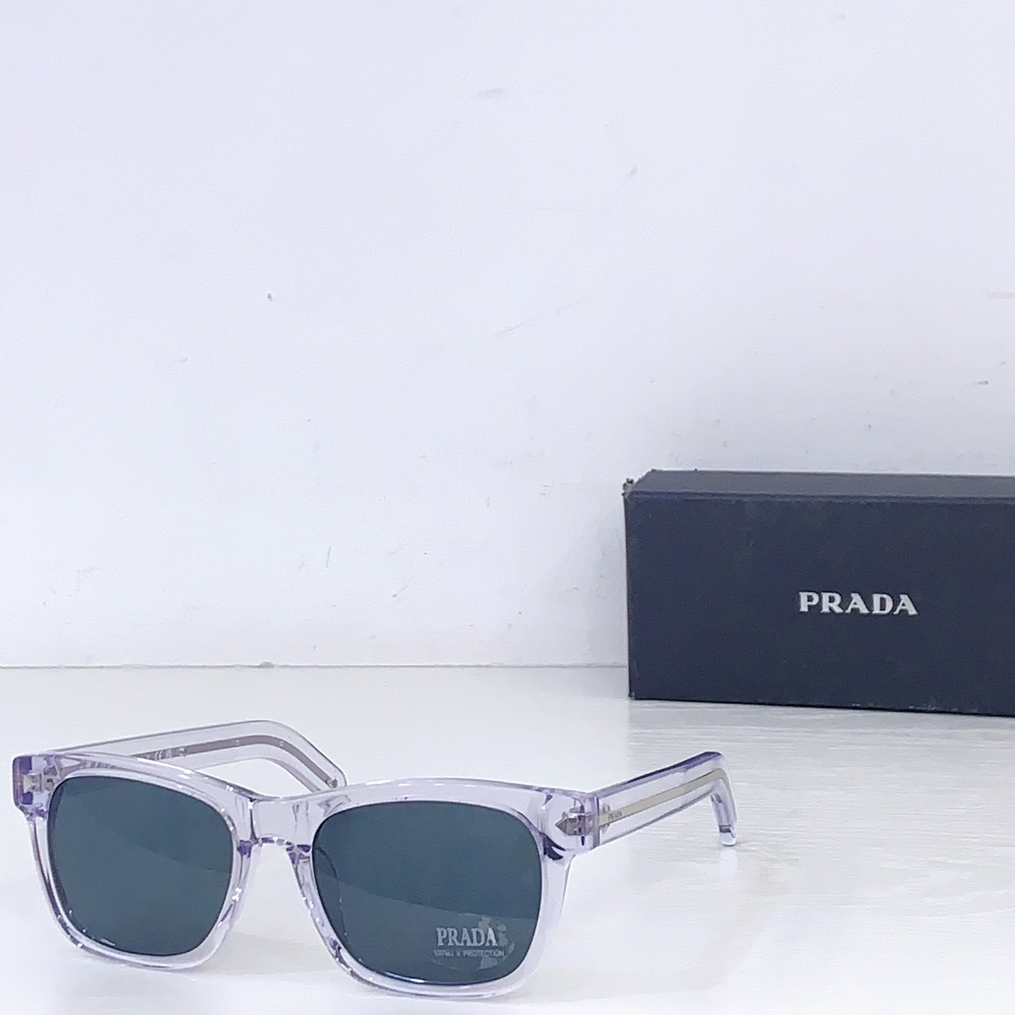 Prada PRAD*