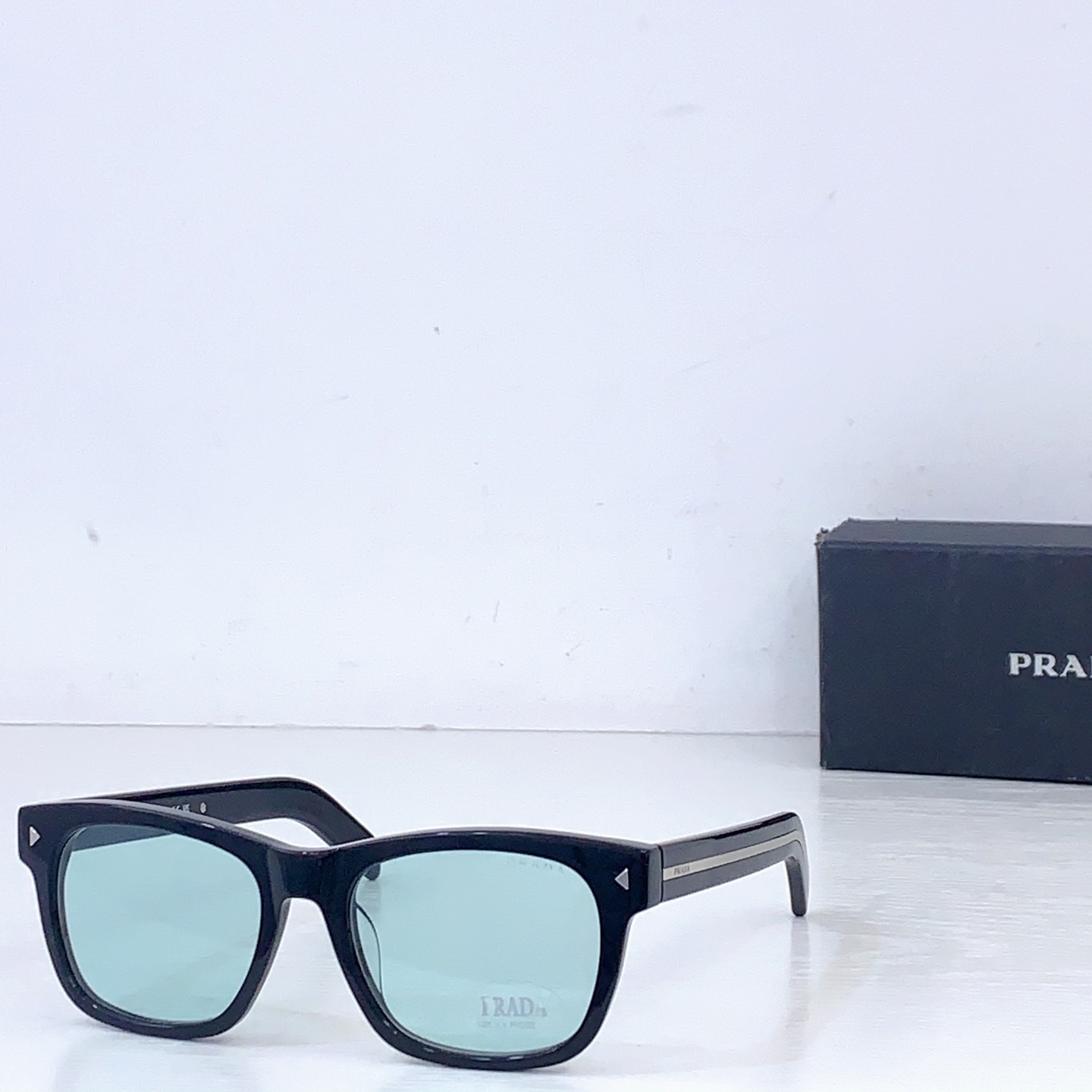 Prada PRAD*