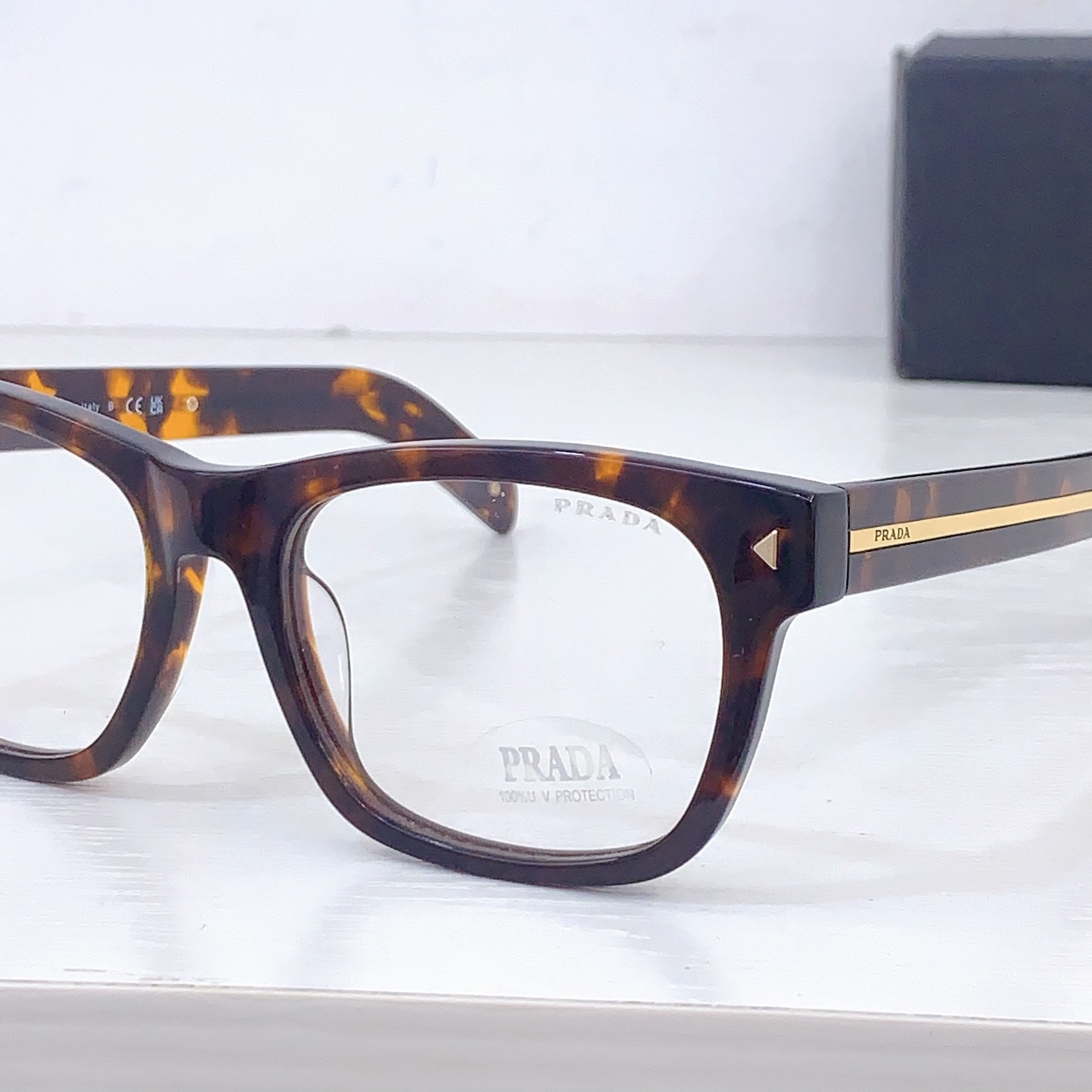 Prada PRAD*