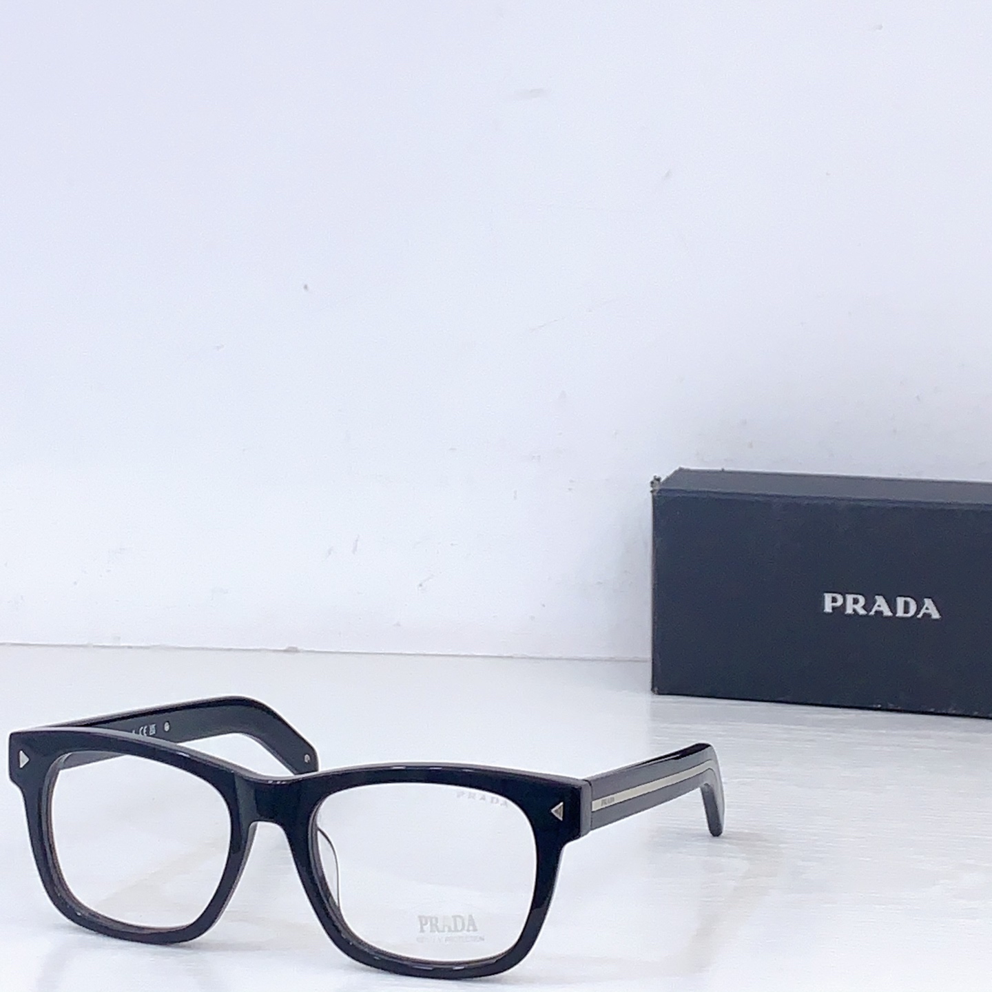 Prada PRAD*