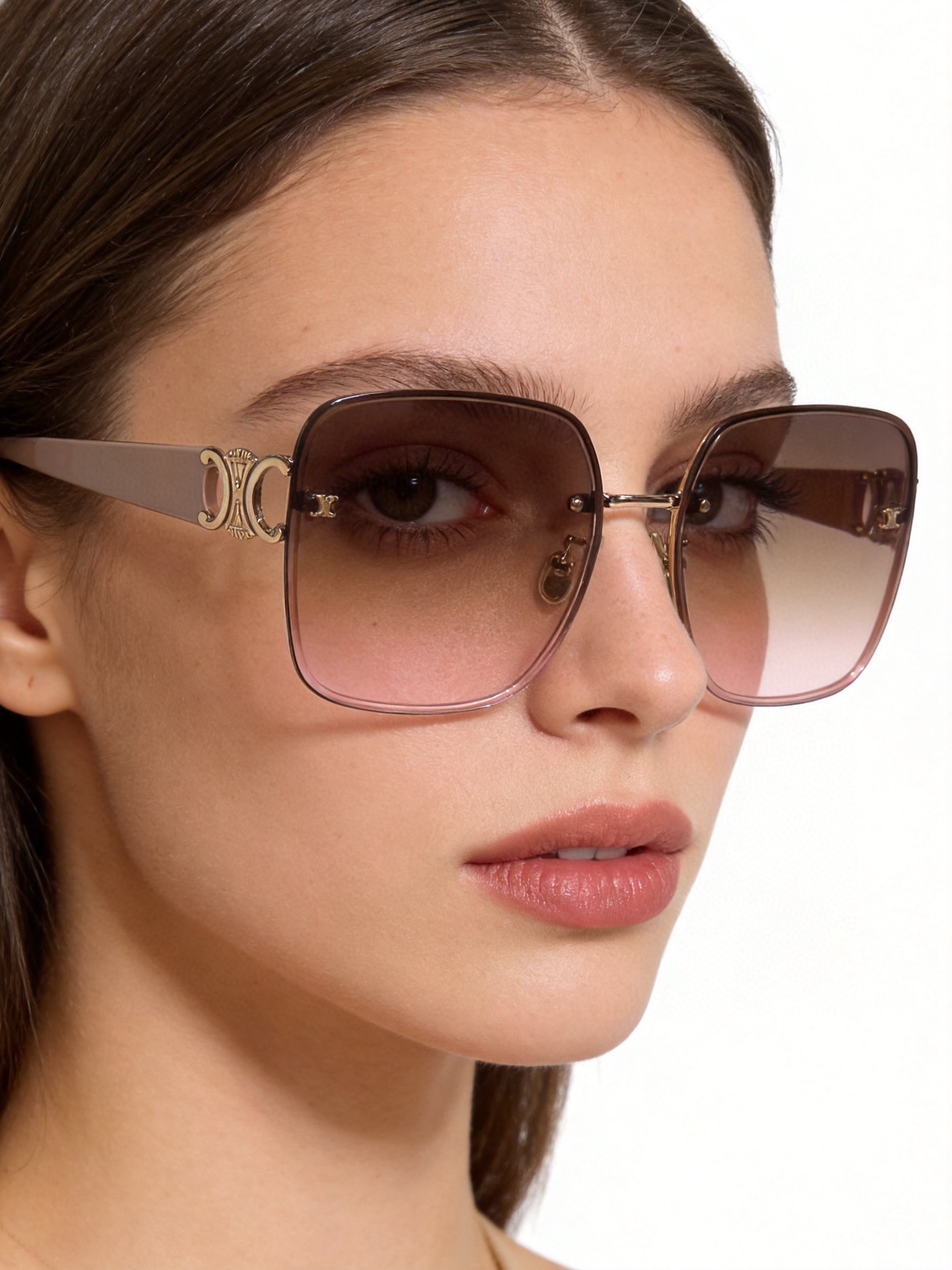 Celine 𝑪𝒆𝒍𝒊𝒏𝒆 𝟮𝟲𝑠𝑠