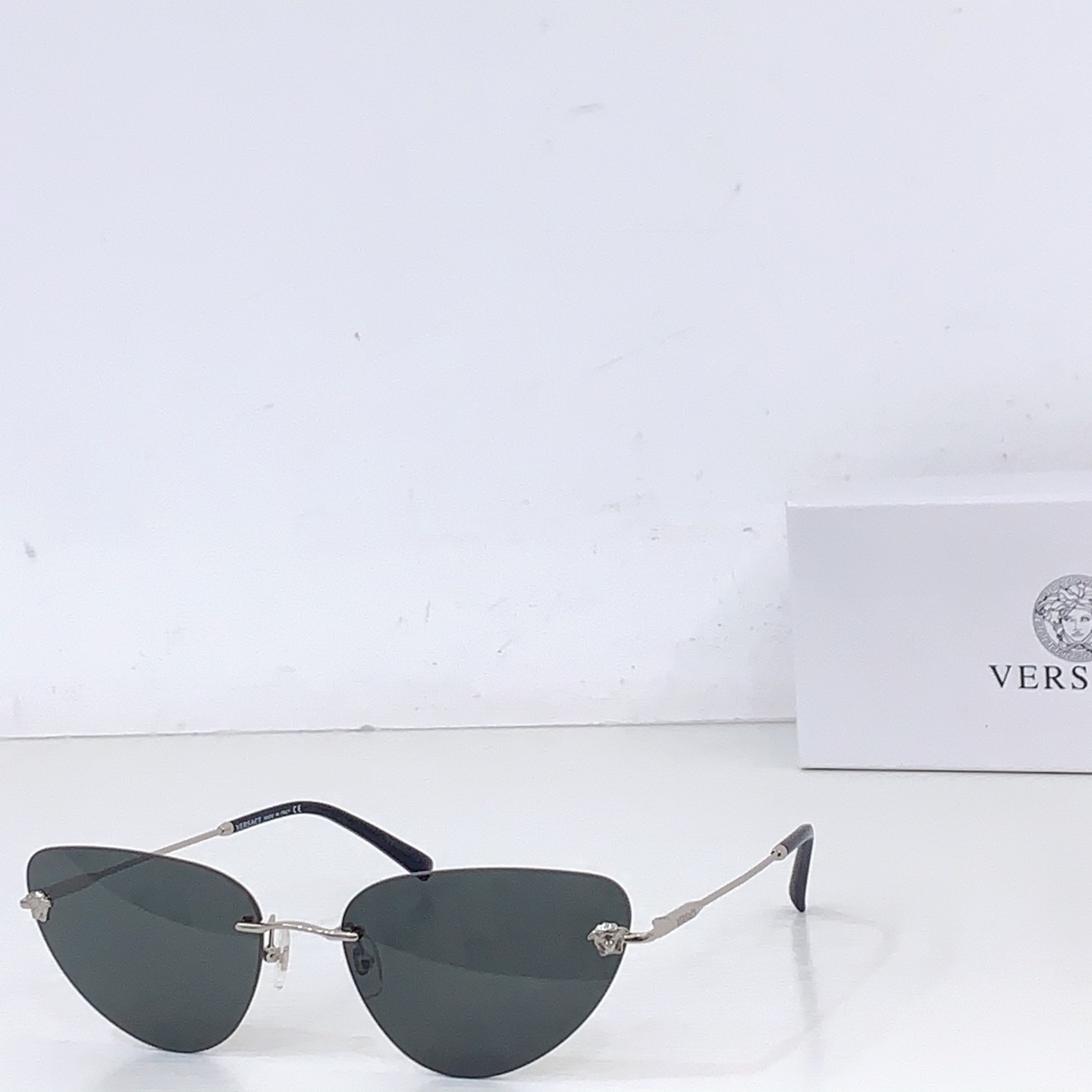 Unknown VESRAC* MODEL：VE2281