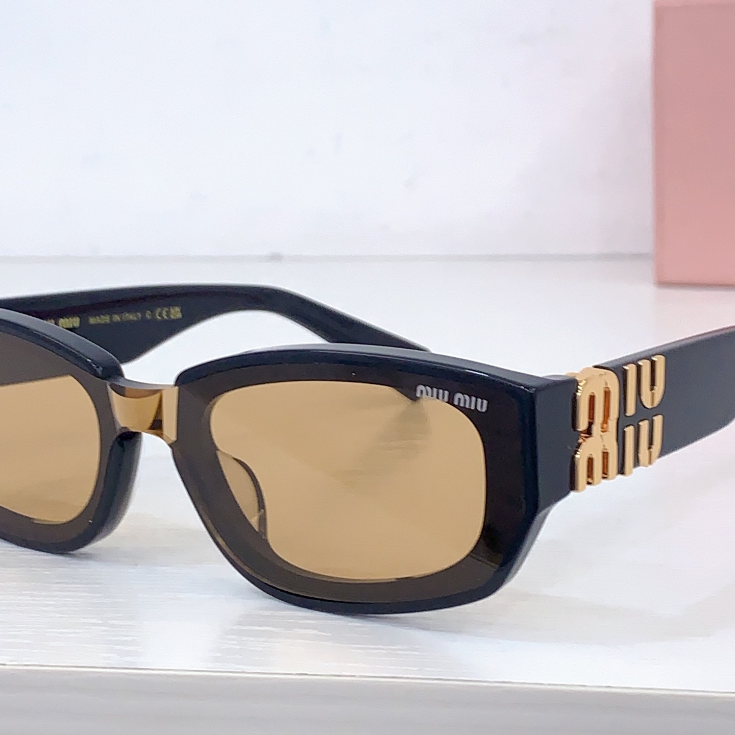 Miu Miu MIU M* A2158