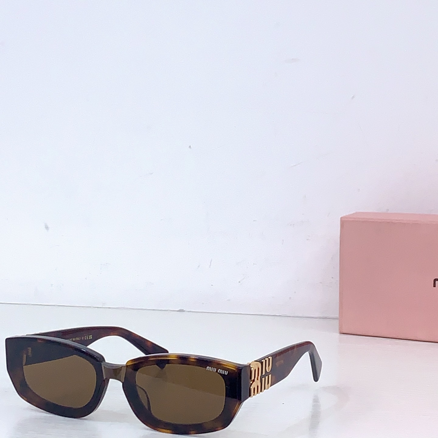 Miu Miu MIU M* A2158