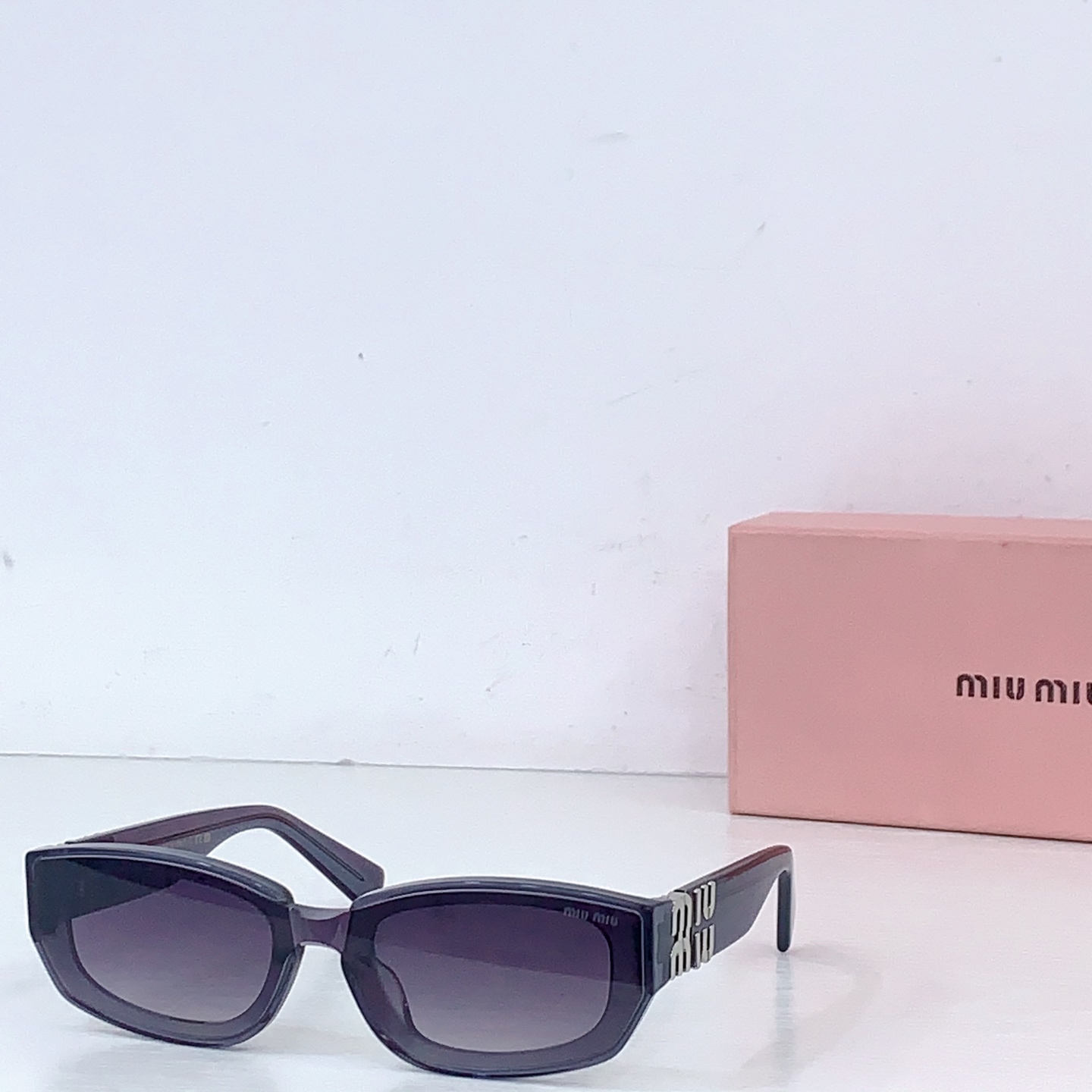 Miu Miu MIU M* A2158
