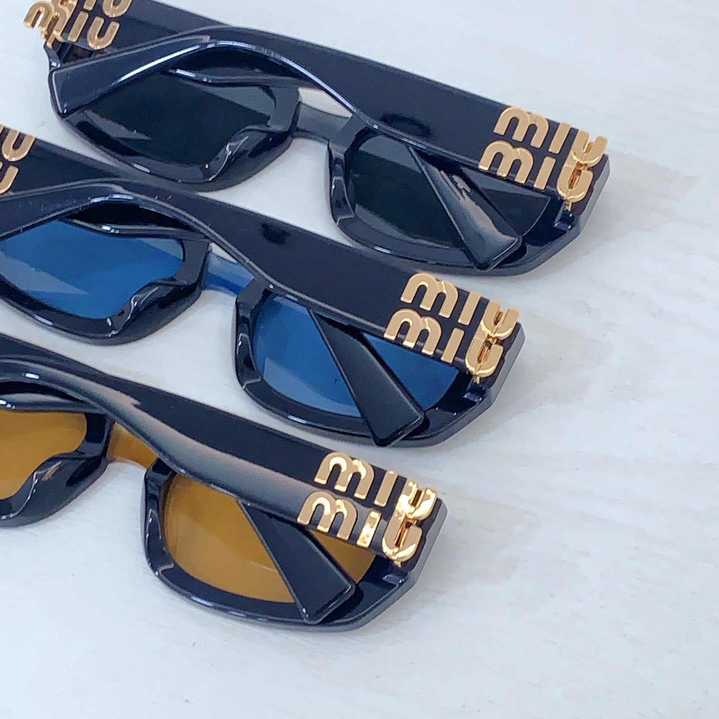 Miu Miu MIU M* A2158