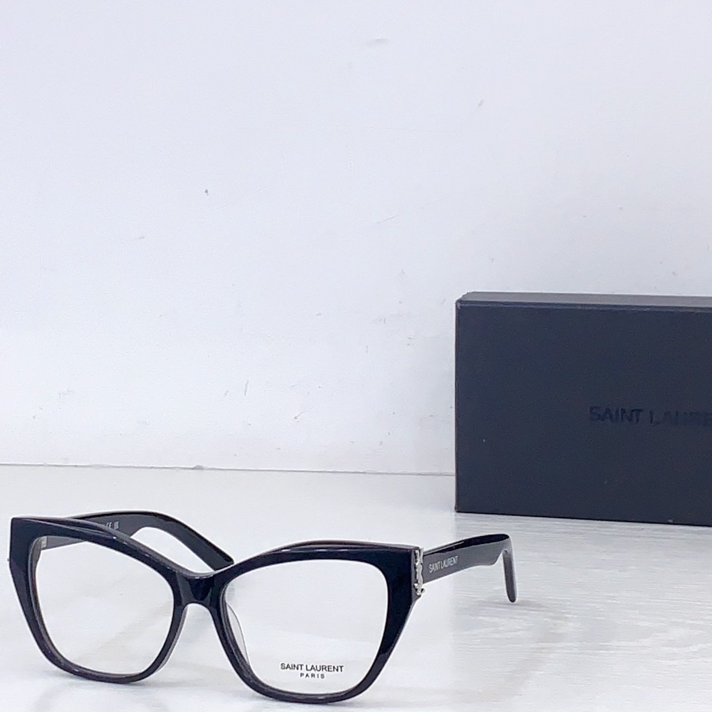 Saint Laurent SAINT LAUREN*