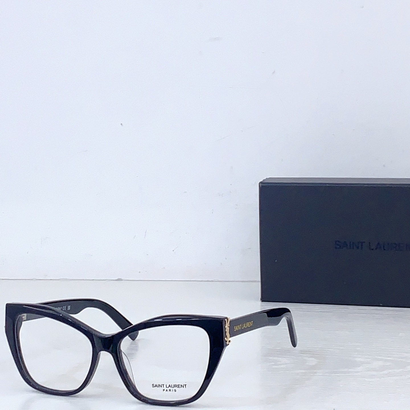 Saint Laurent SAINT LAUREN*