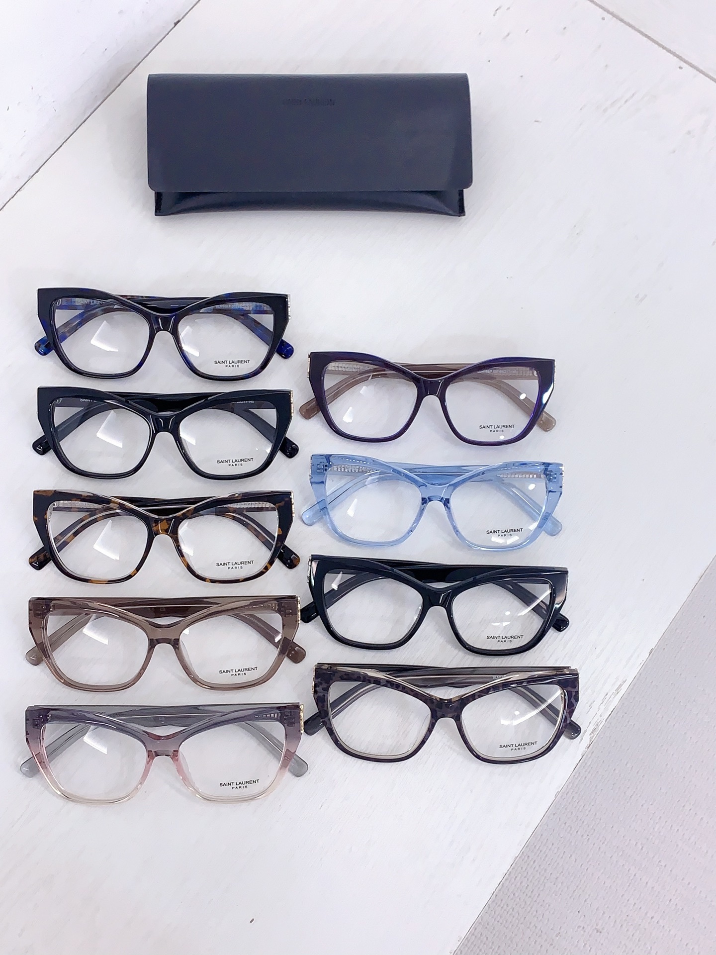 Saint Laurent SAINT LAUREN*