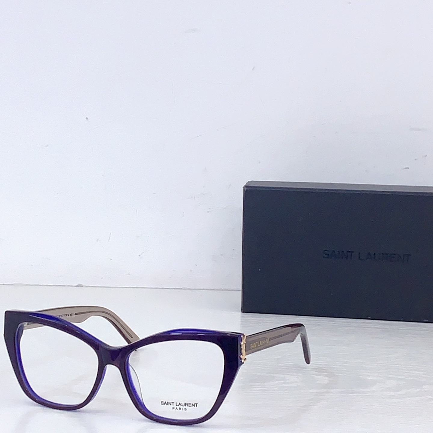 Saint Laurent SAINT LAUREN*