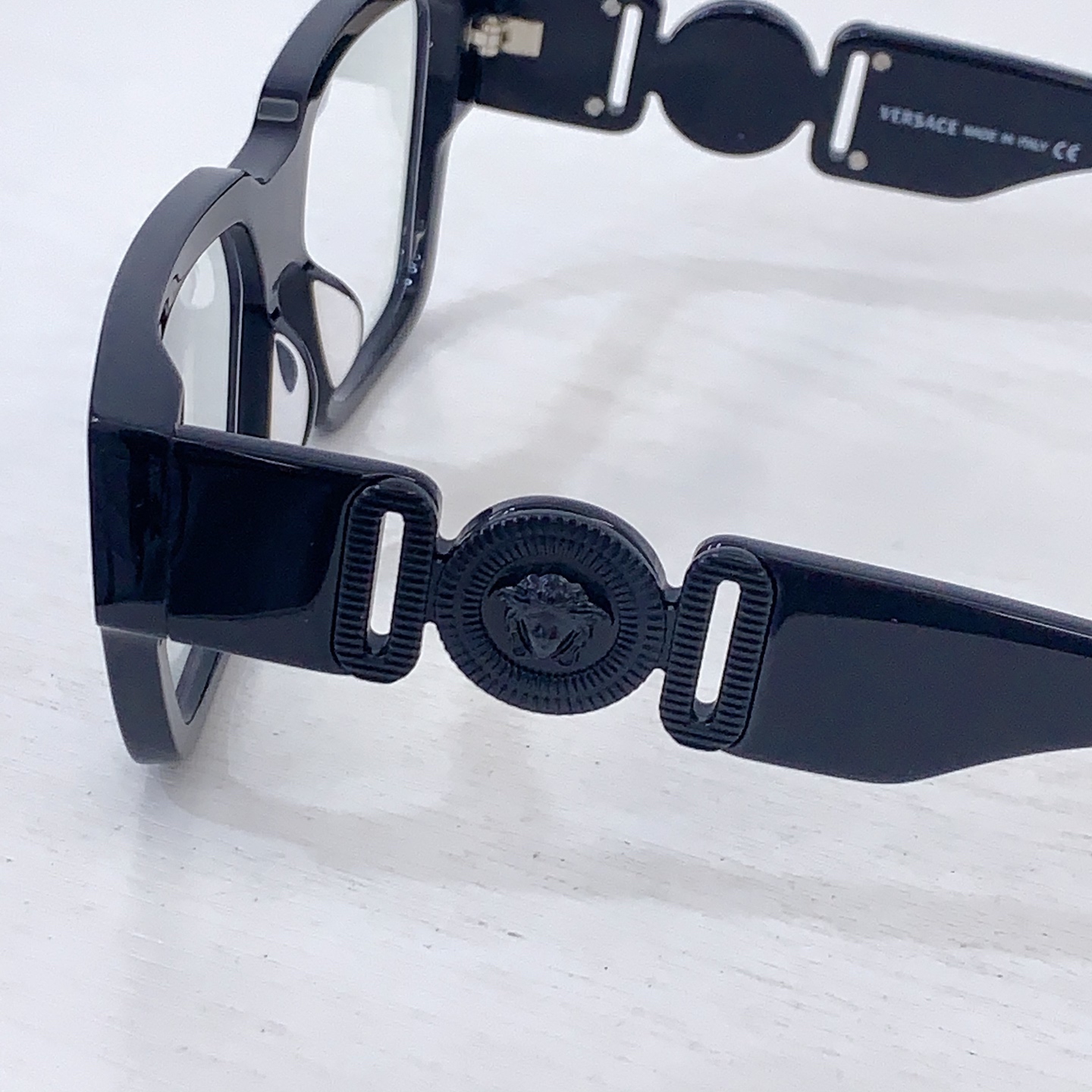 Versace 𝙑𝙀𝙍𝙎𝘼𝘾*