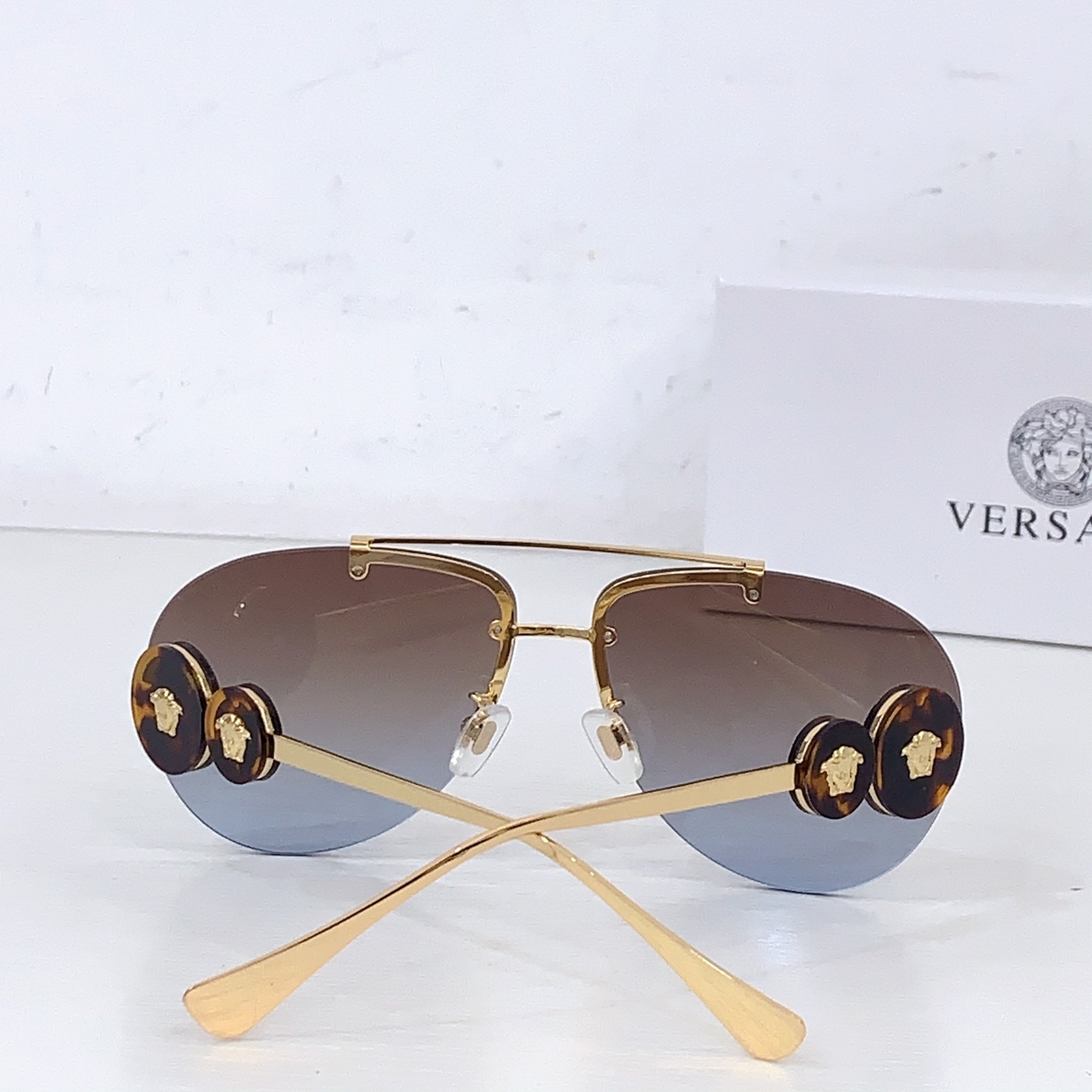 Versace VERSAC*E
