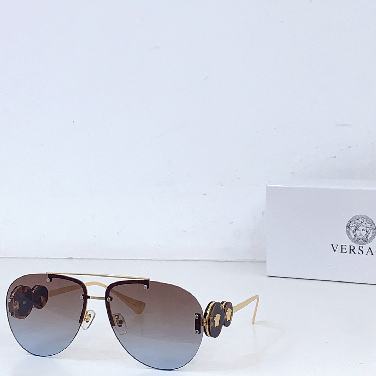 Versace VERSAC*E