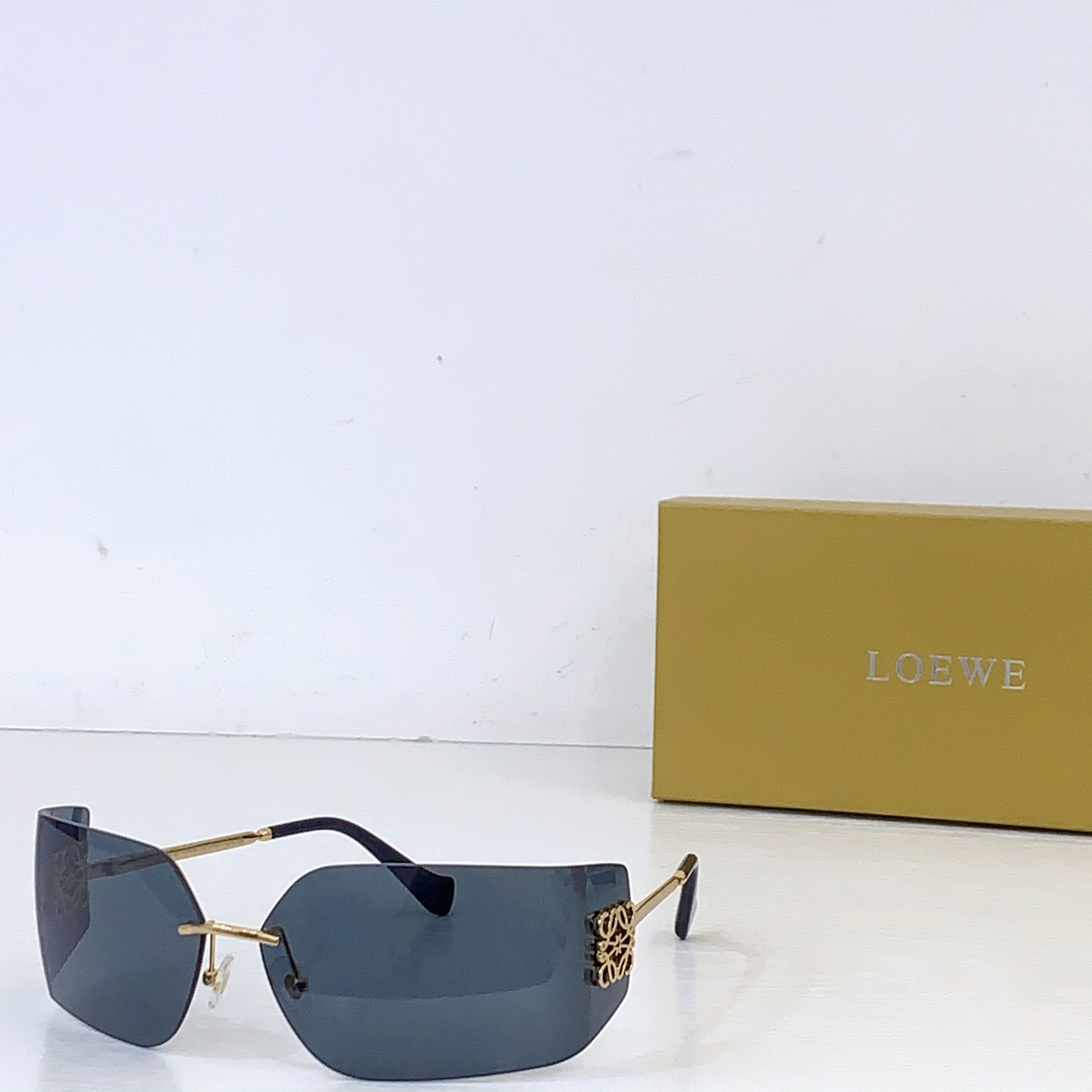 Loewe LOEW*