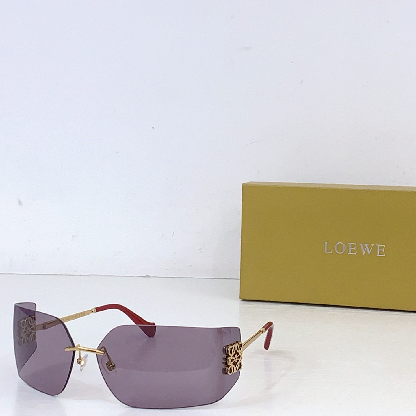 Loewe LOEW*