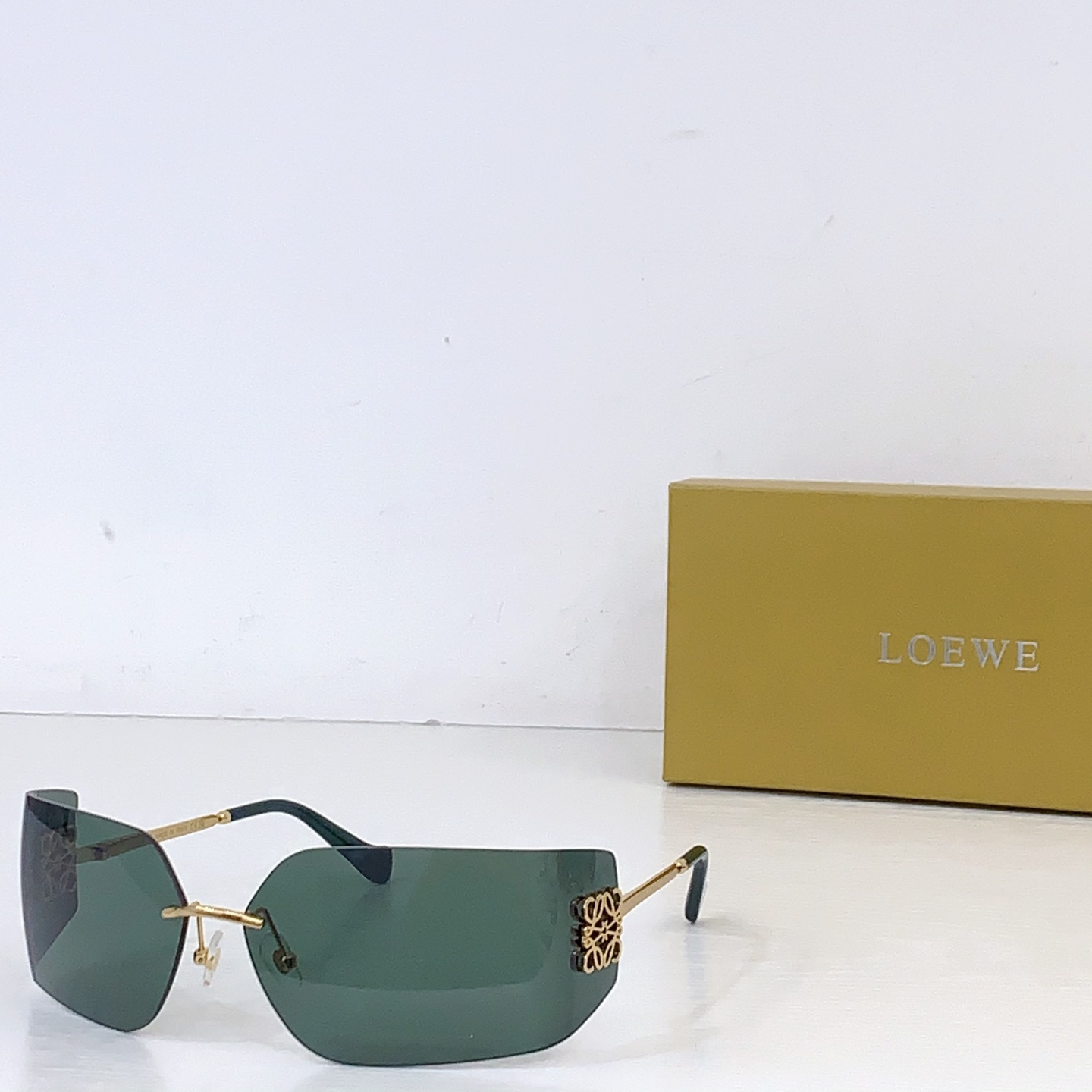 Loewe LOEW*