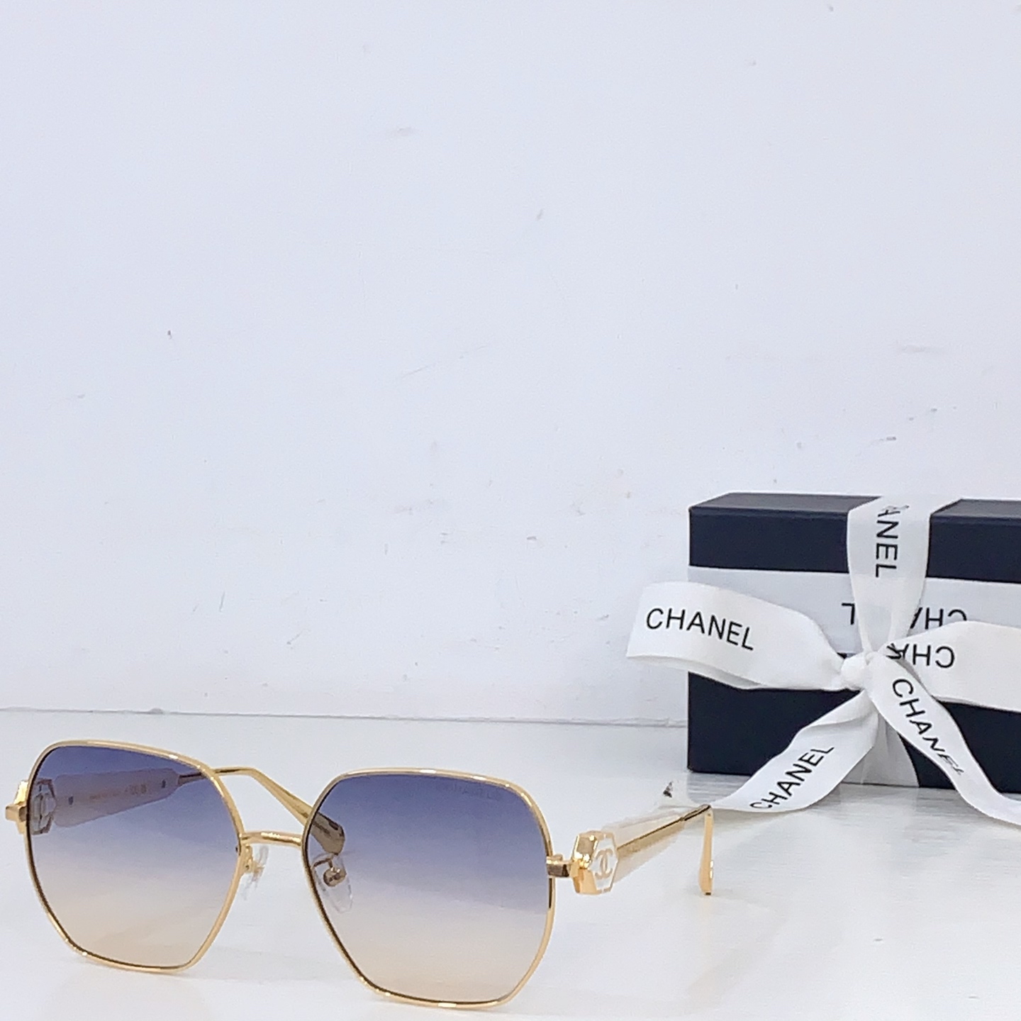 Chanel CHANE*